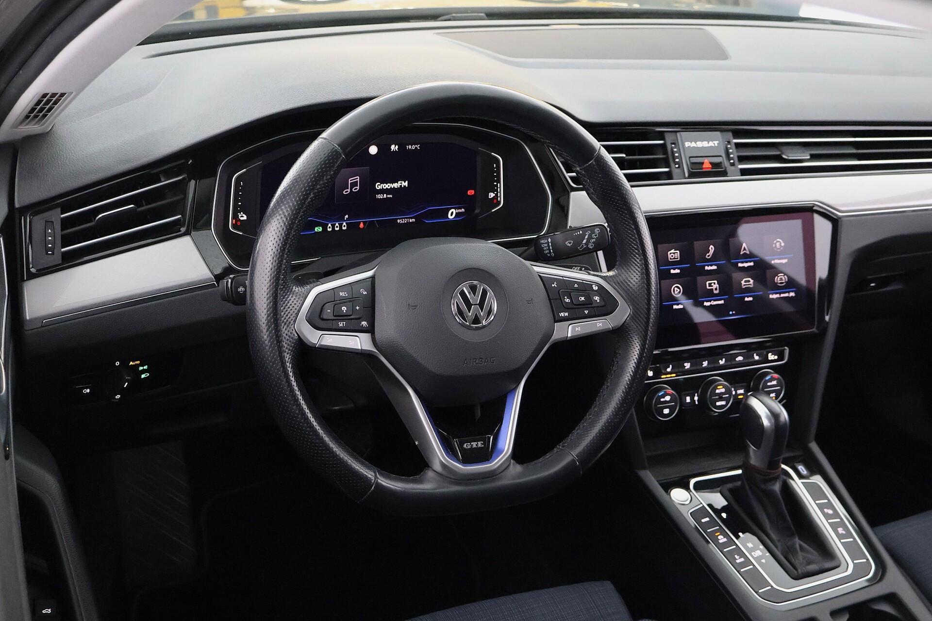 VOLKSWAGEN Passat 2020