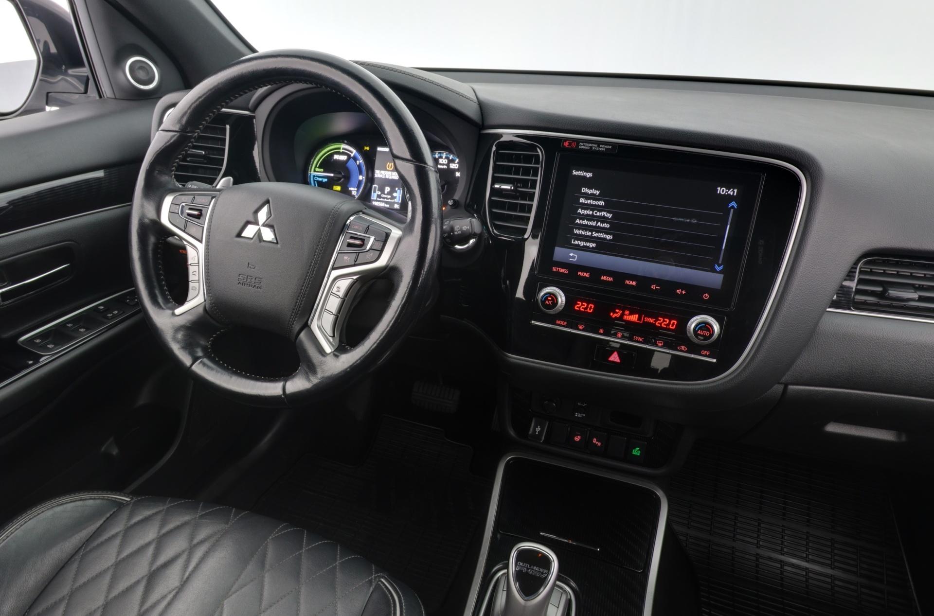 MITSUBISHI Outlander PHEV 2019