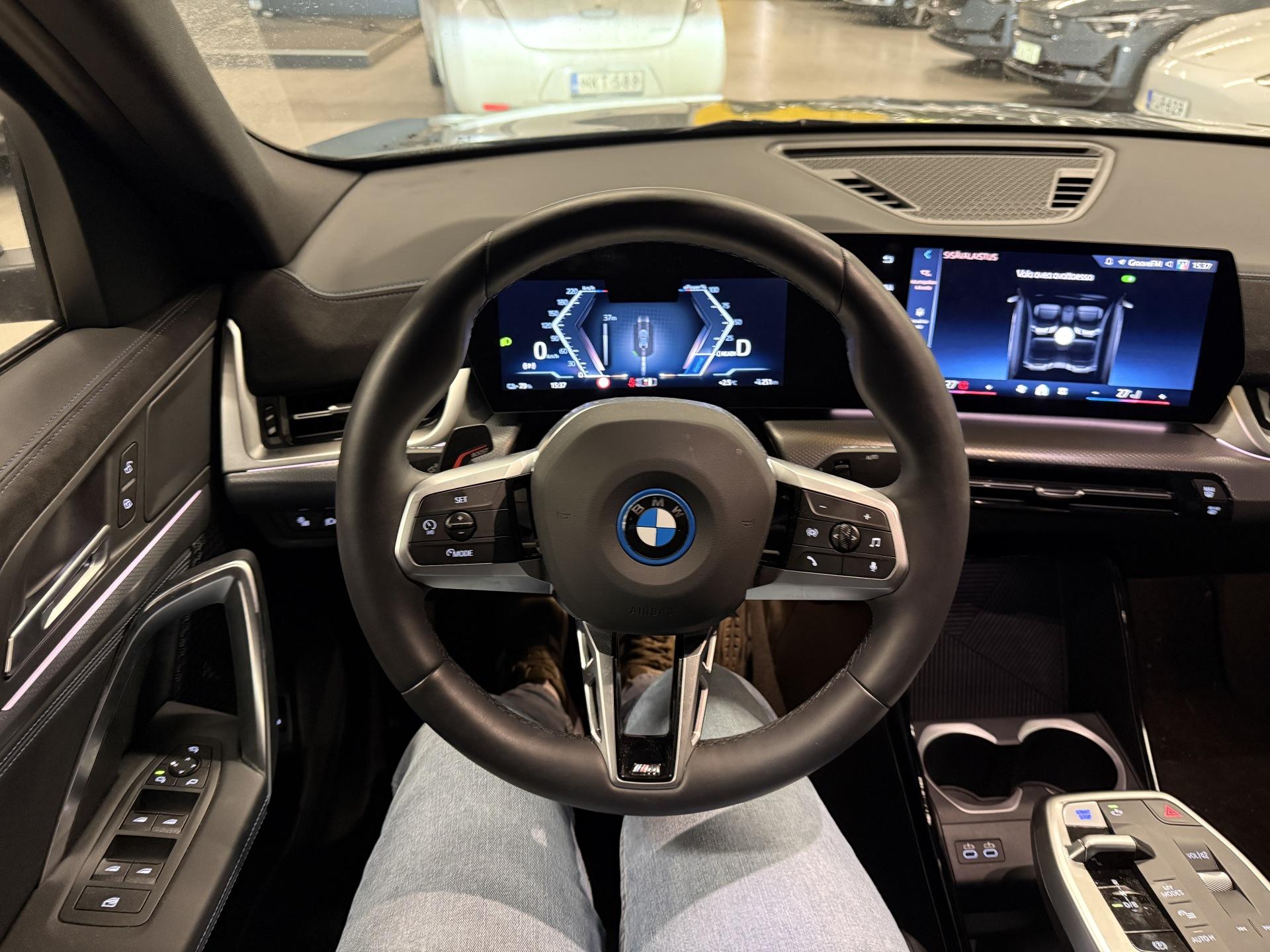 BMW iX2 2025