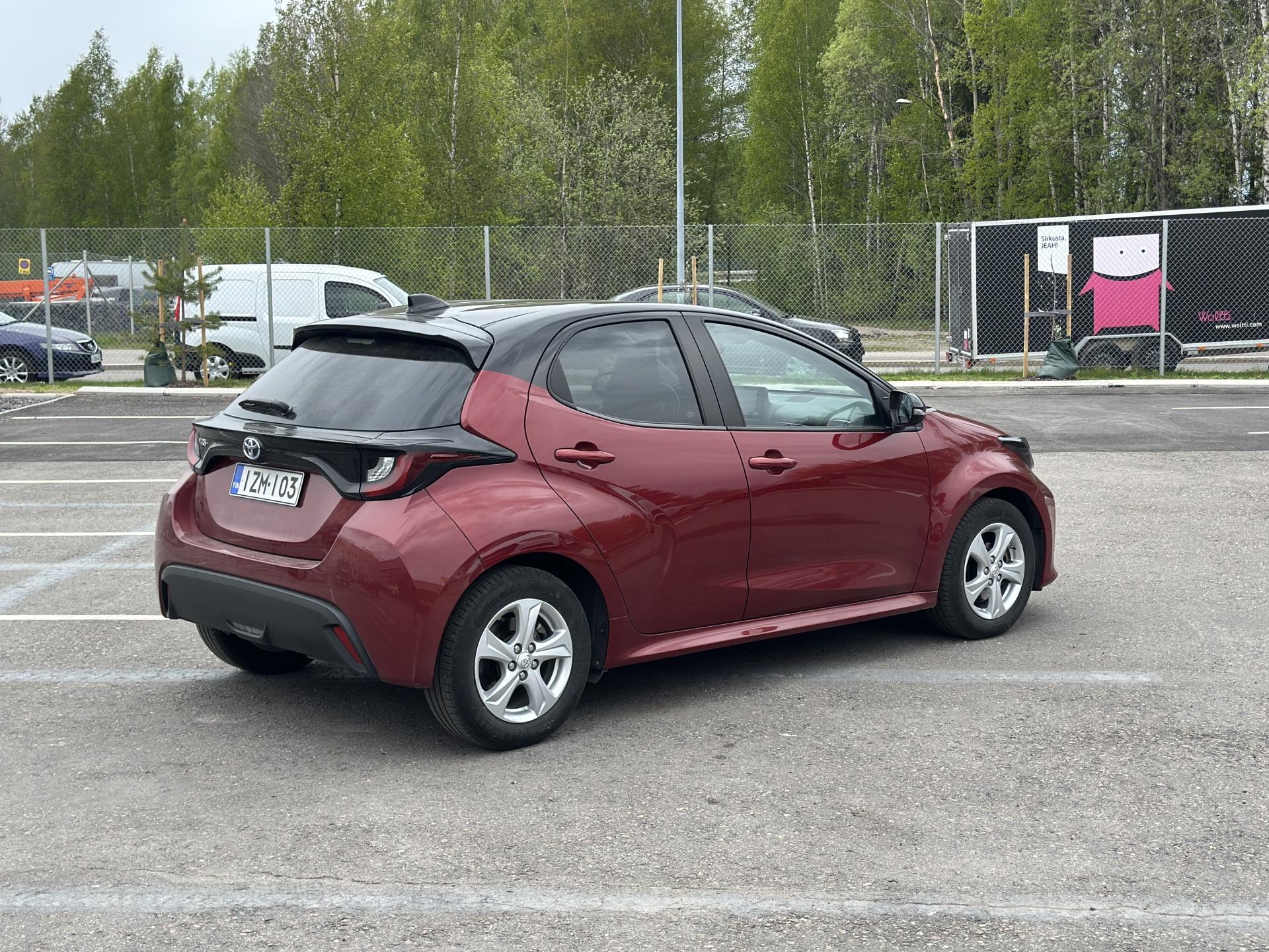 TOYOTA Yaris 2021