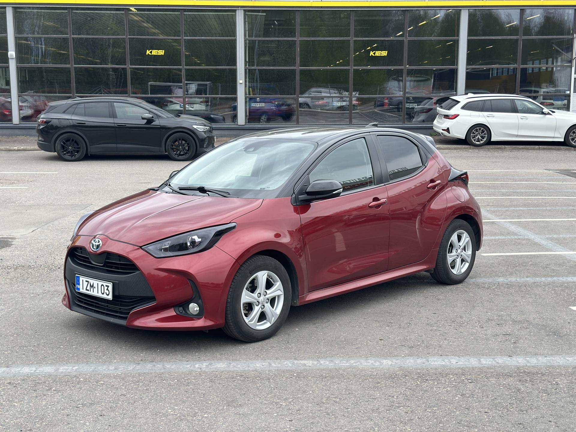 TOYOTA Yaris 2021