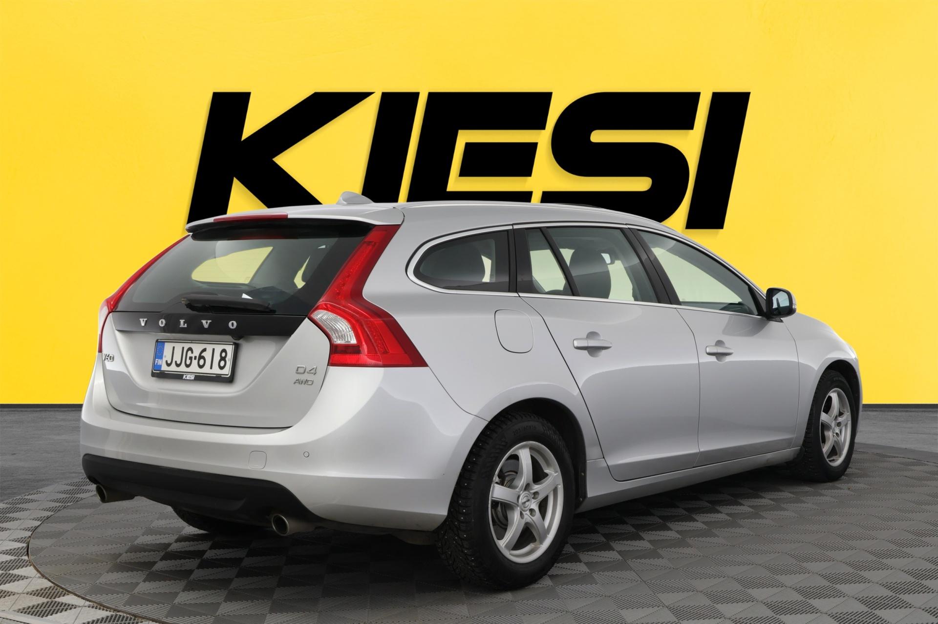 VOLVO V60 2013