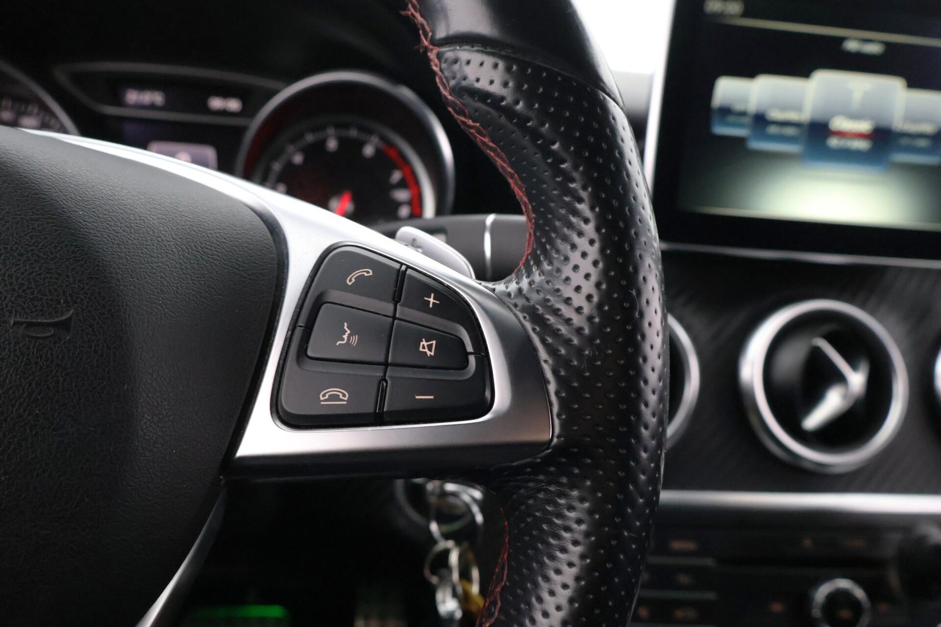 MERCEDES-BENZ A 2016