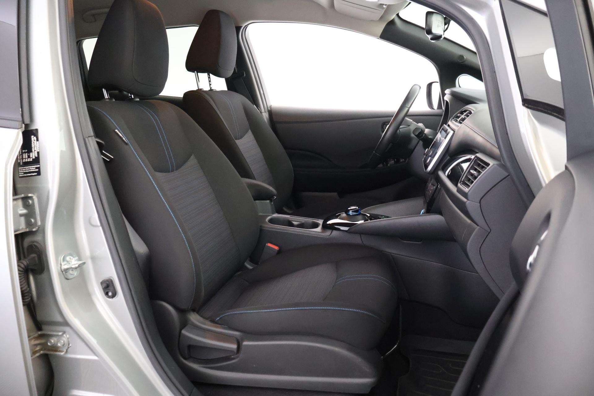 NISSAN Leaf 2021