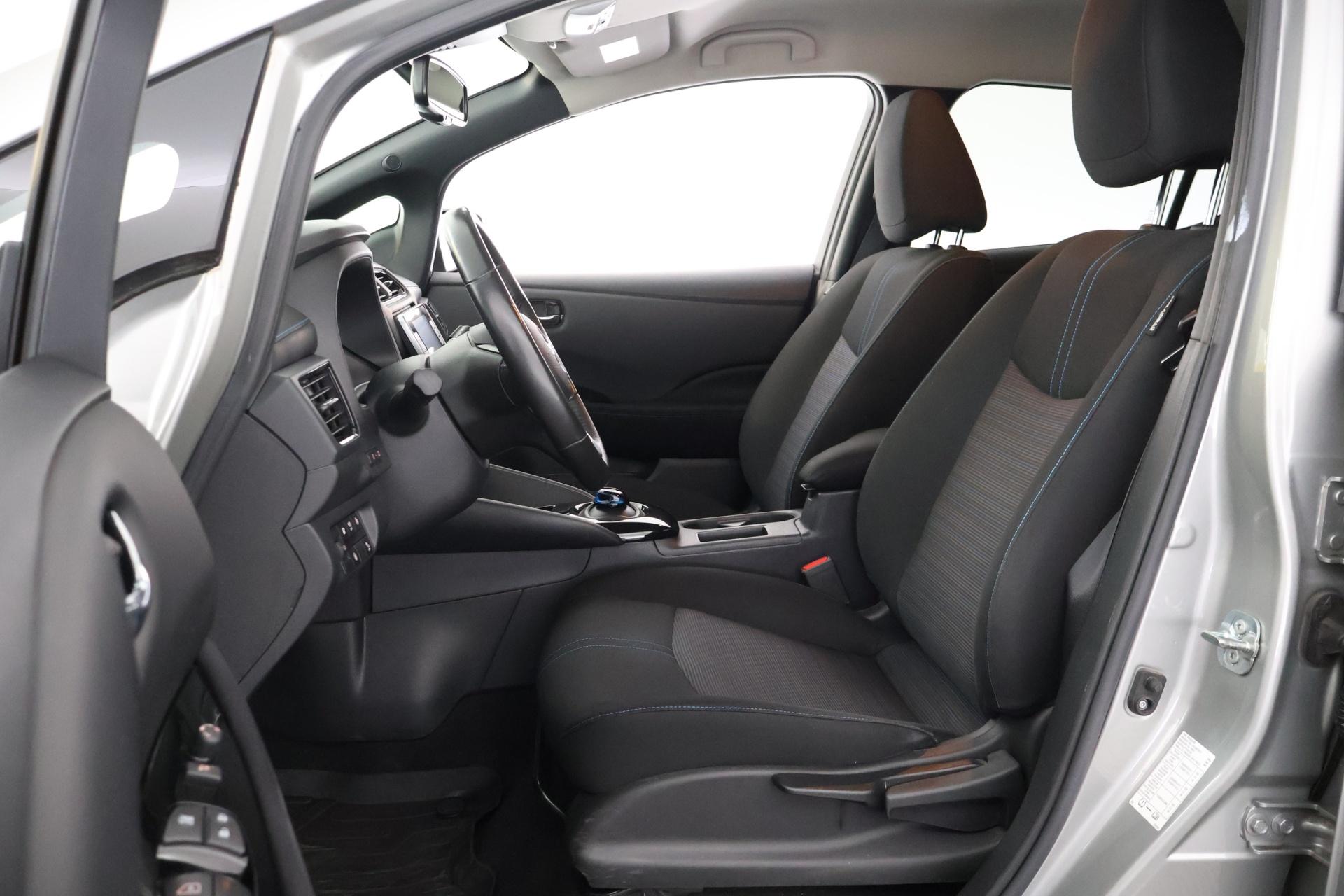 NISSAN Leaf 2021