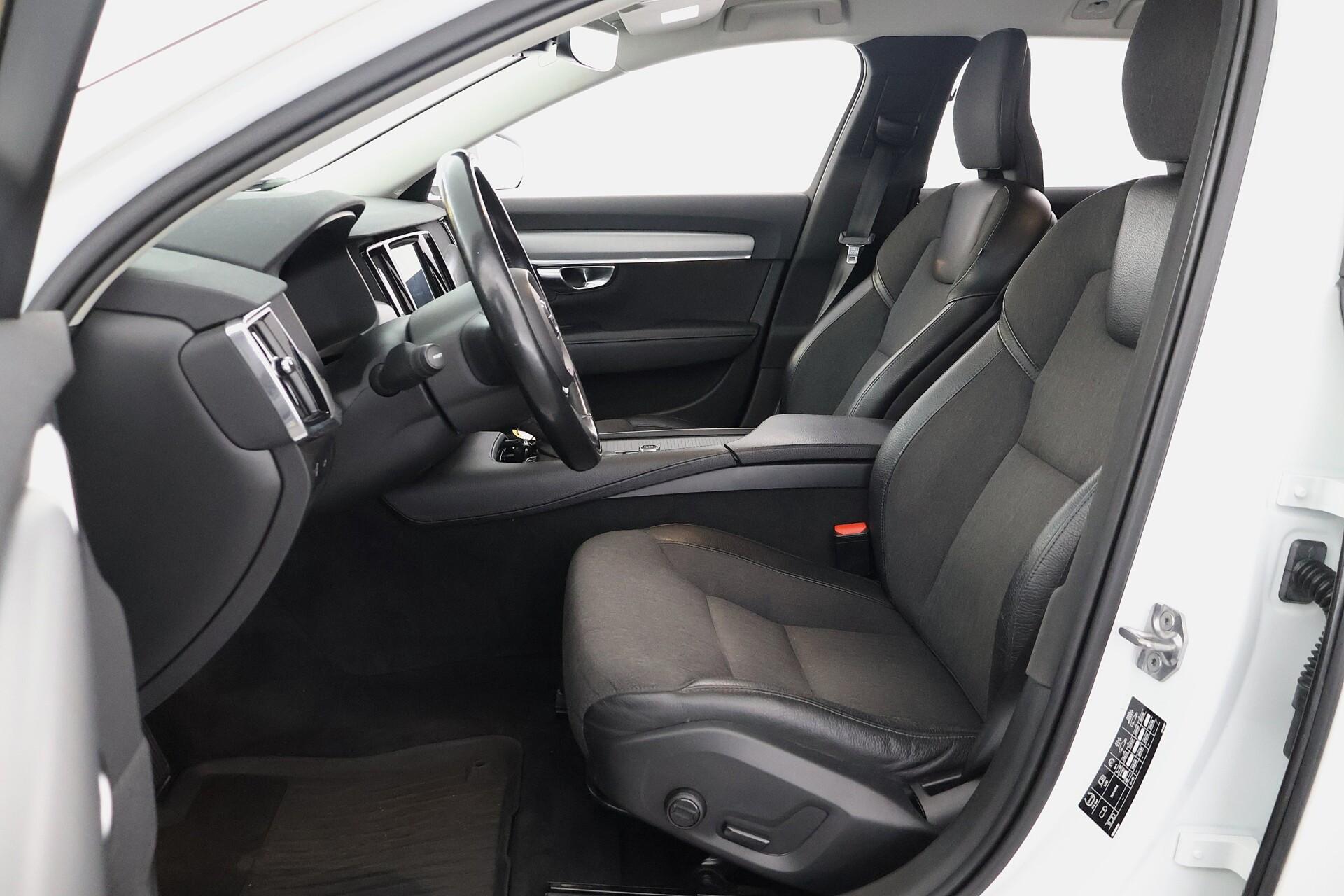 VOLVO V90 2019