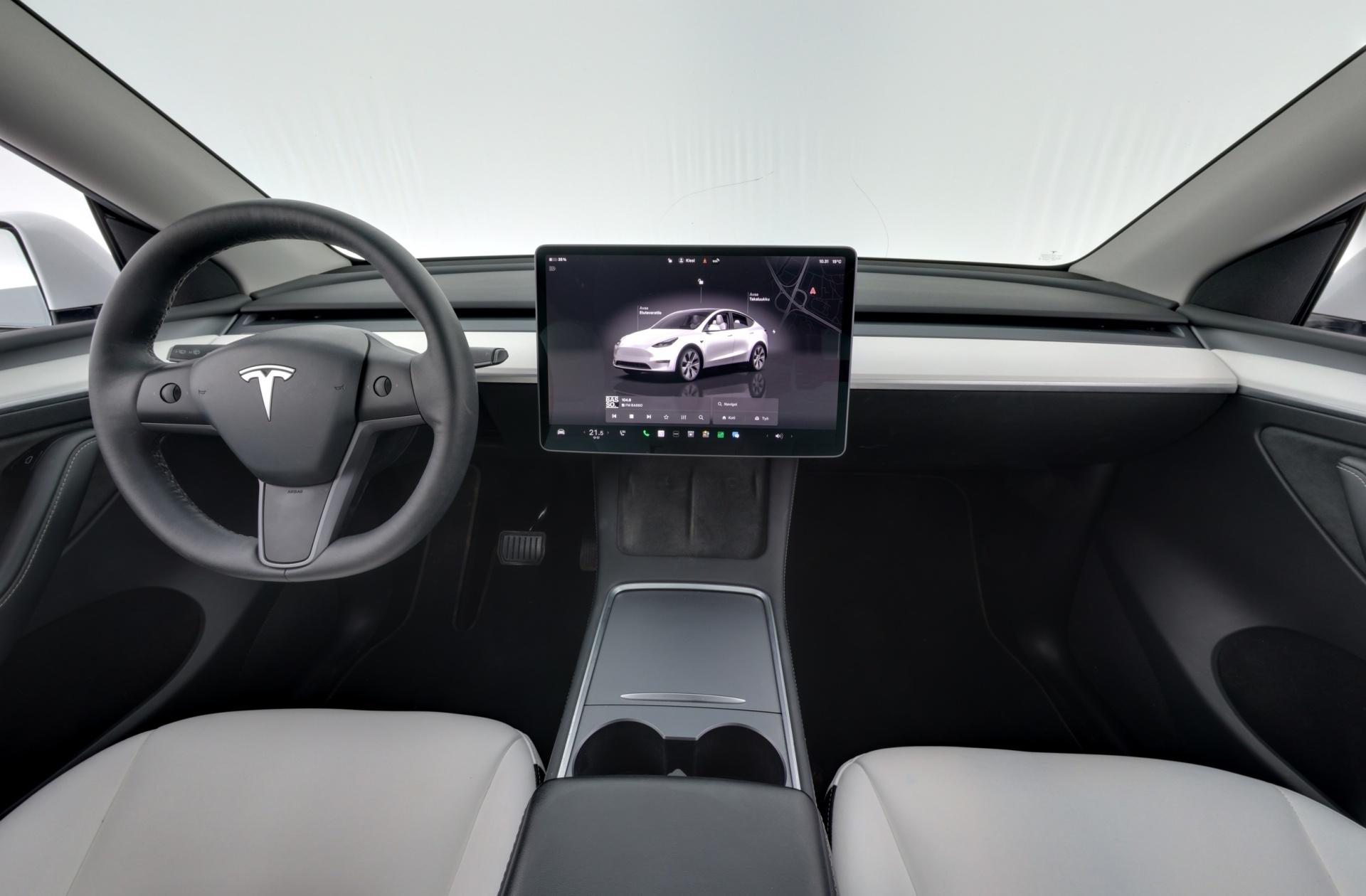 TESLA Model Y 2022