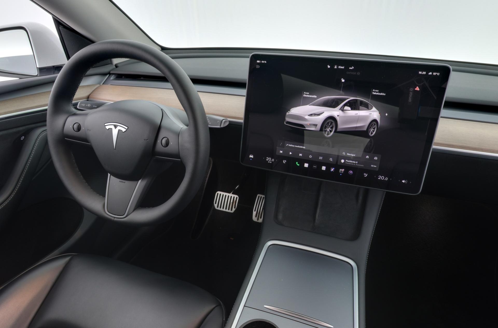 TESLA Model Y 2022