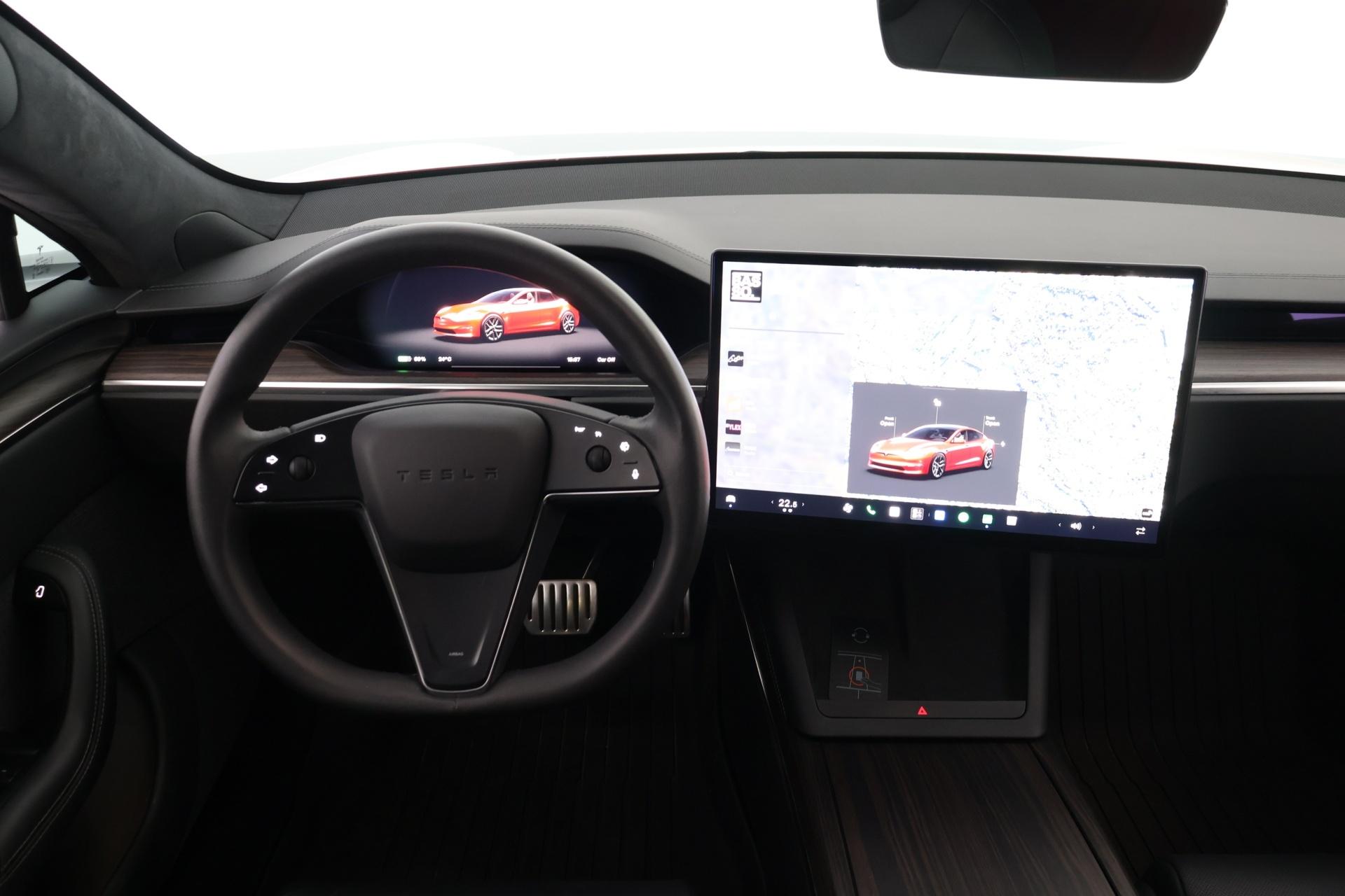 TESLA Model S 2023