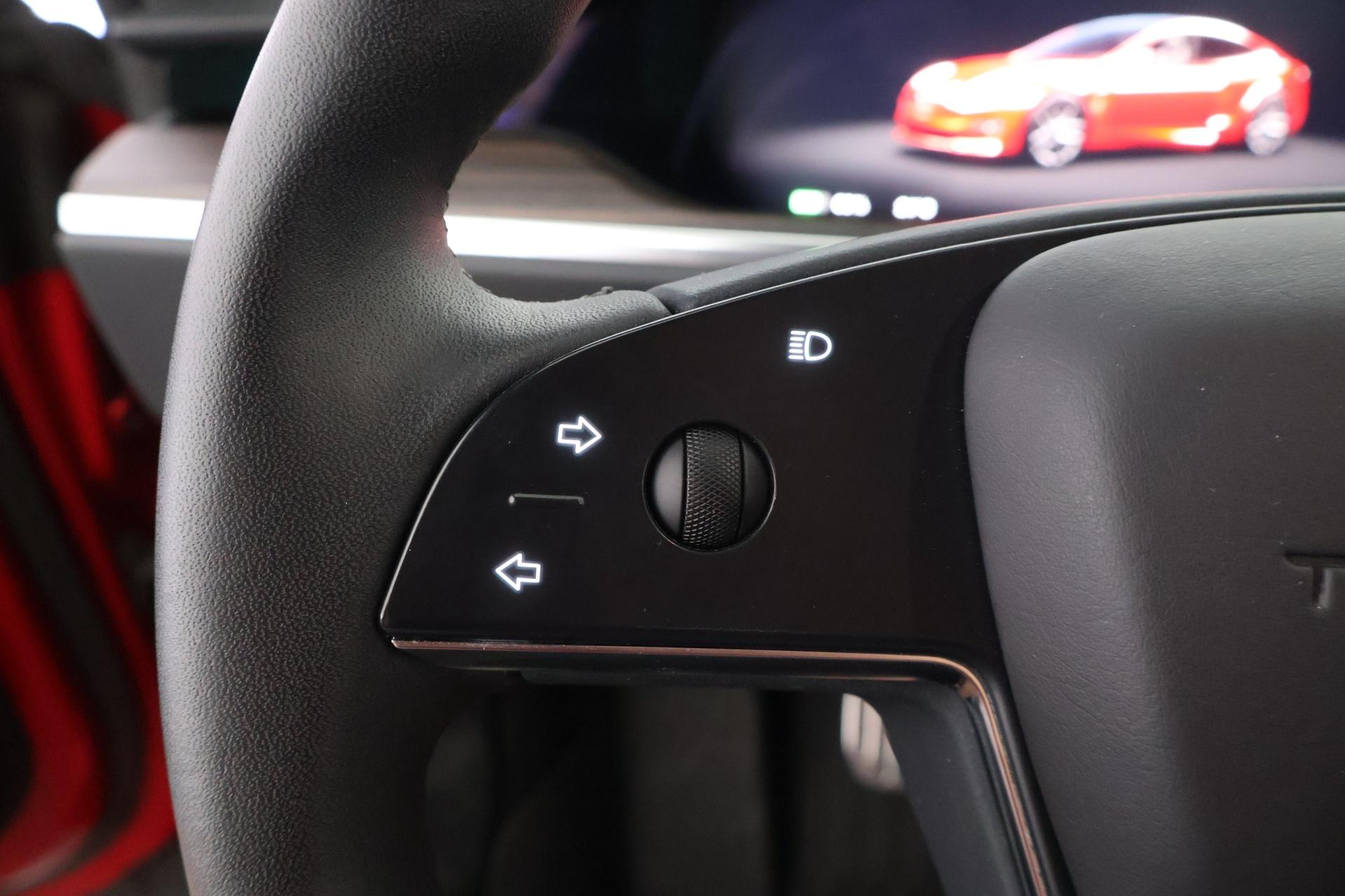 TESLA Model S 2023
