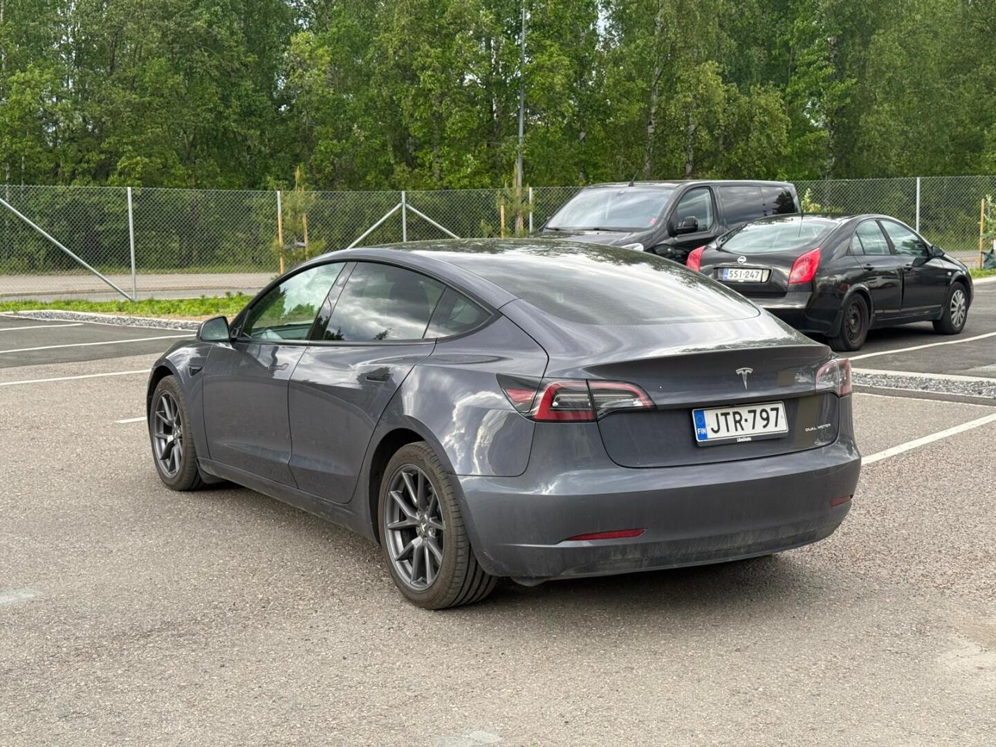 TESLA Model 3 2021