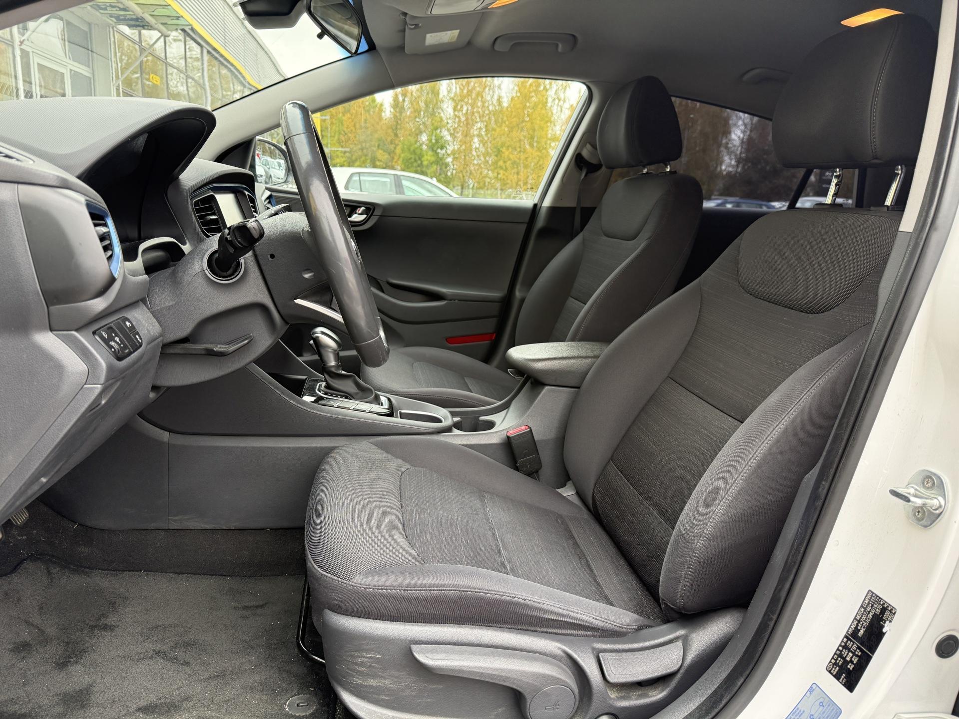 HYUNDAI Ioniq Hybrid 2017
