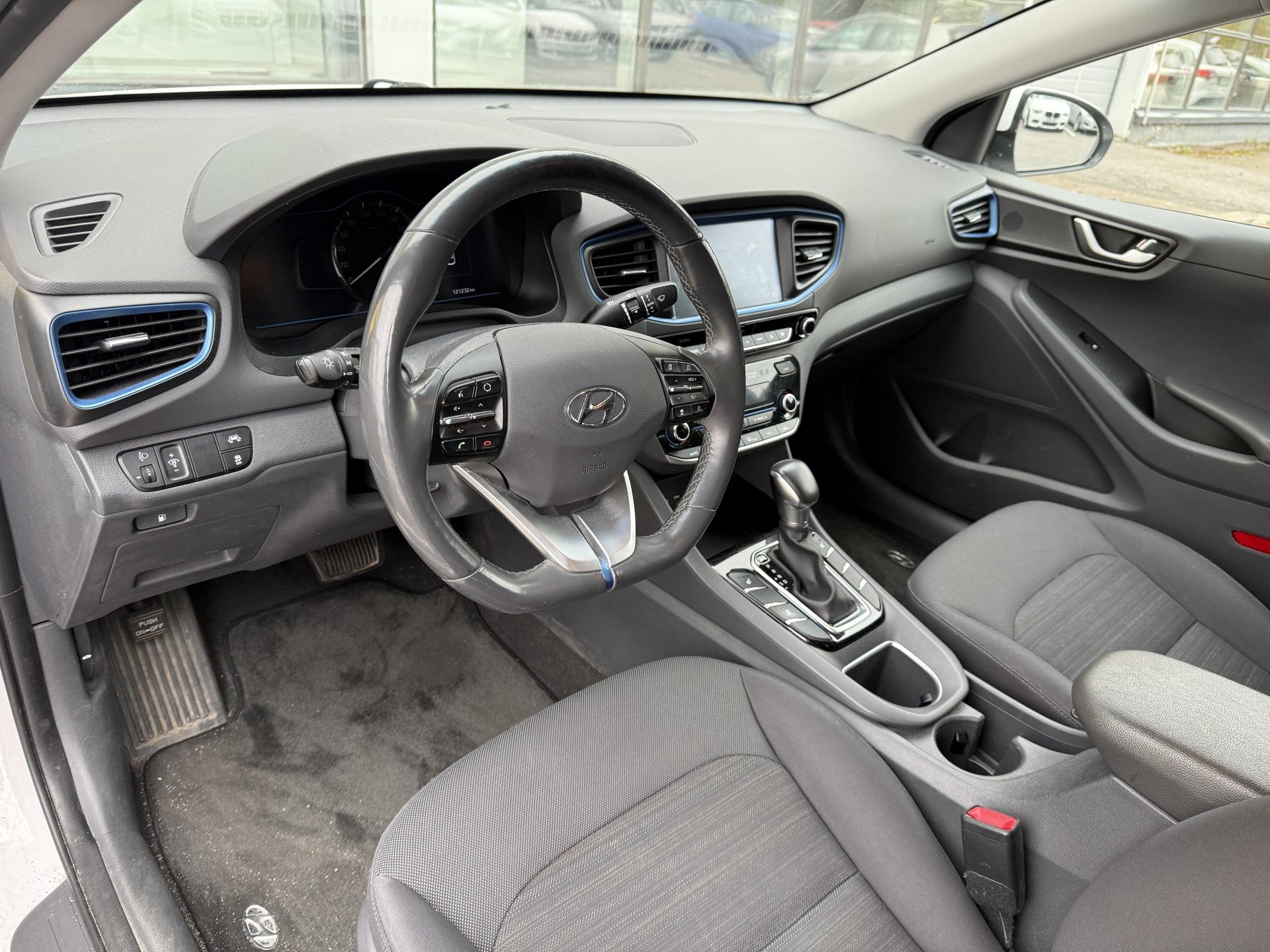 HYUNDAI Ioniq Hybrid 2017