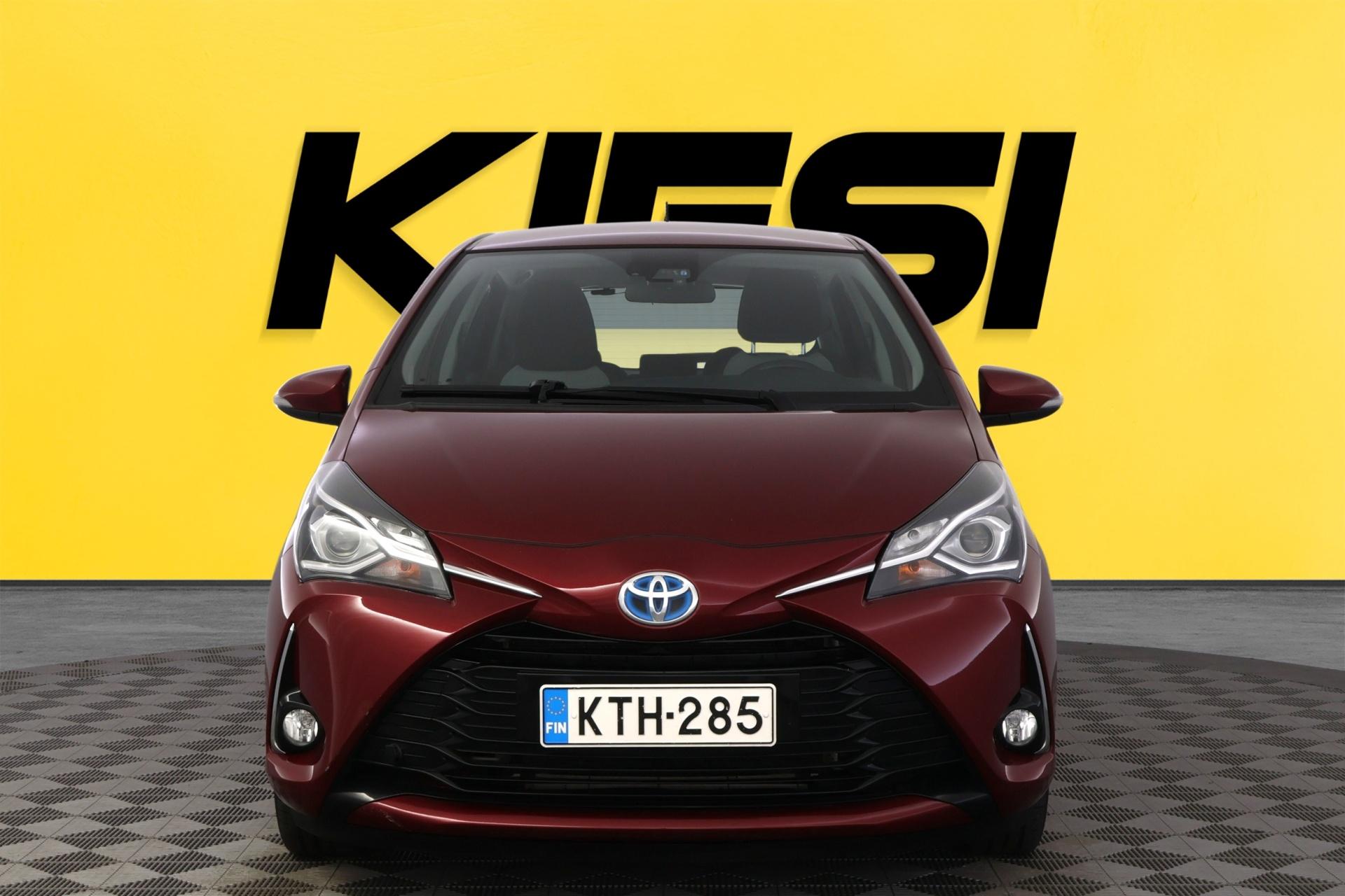 TOYOTA Yaris 2018