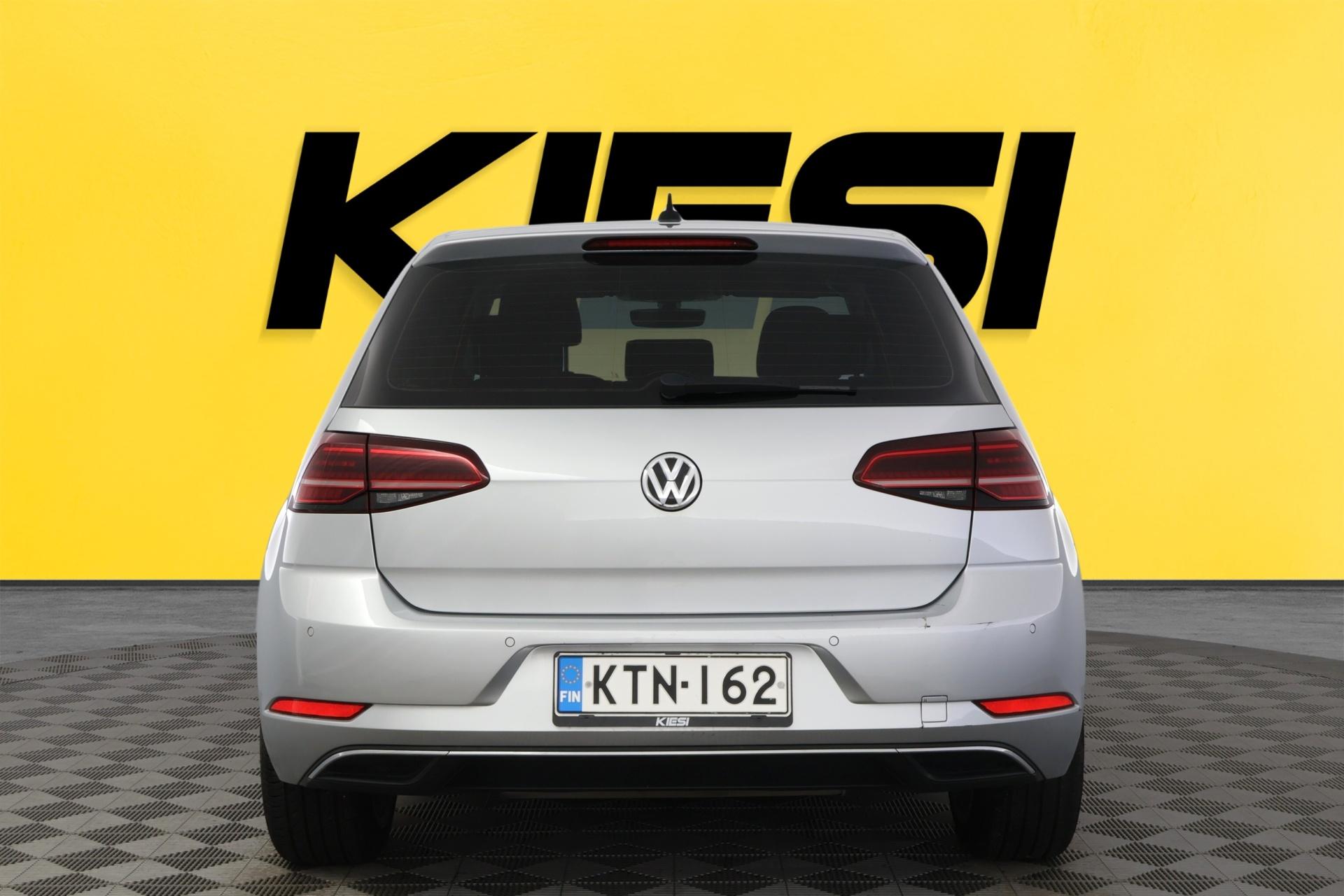 VOLKSWAGEN Golf 2019