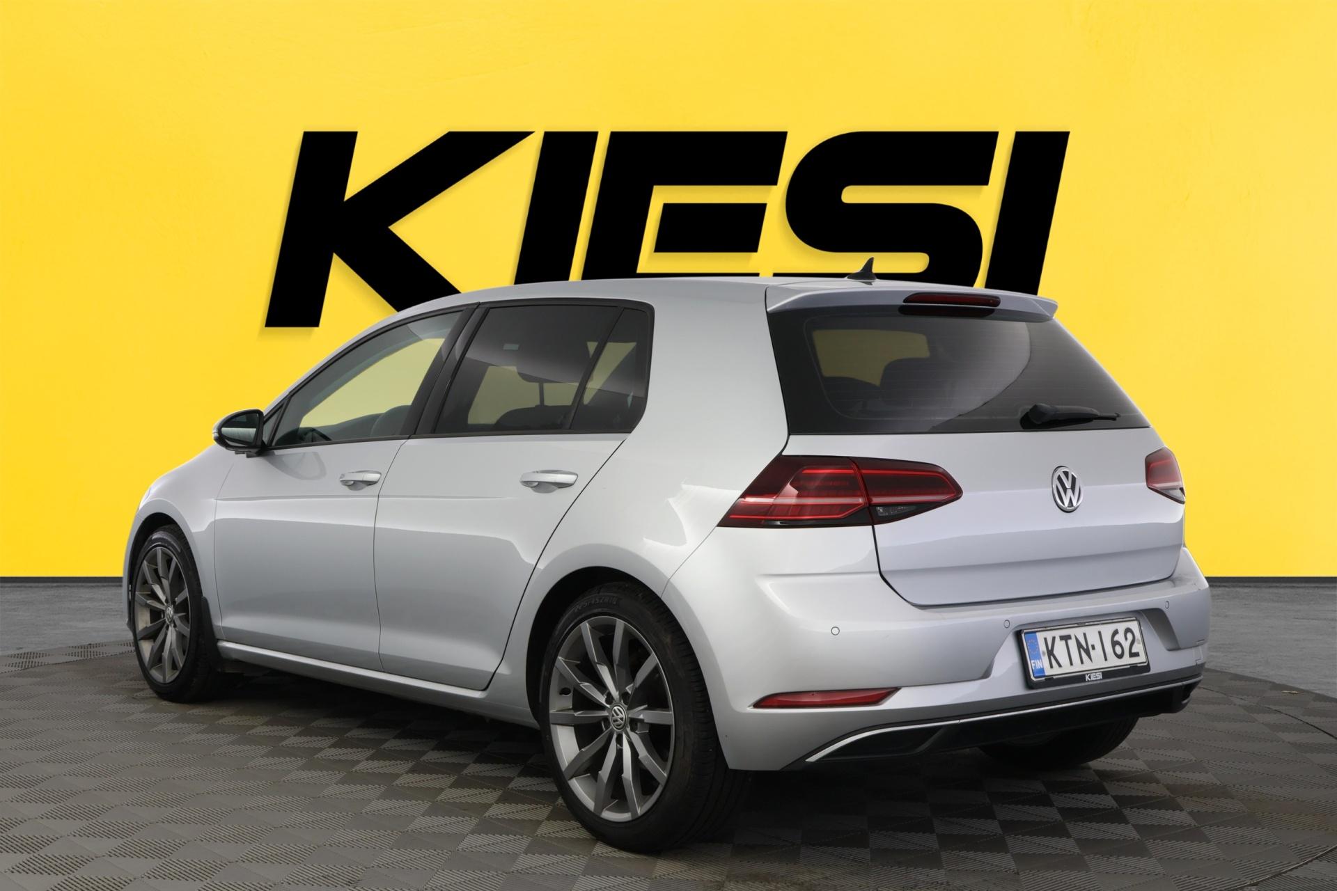VOLKSWAGEN Golf 2019