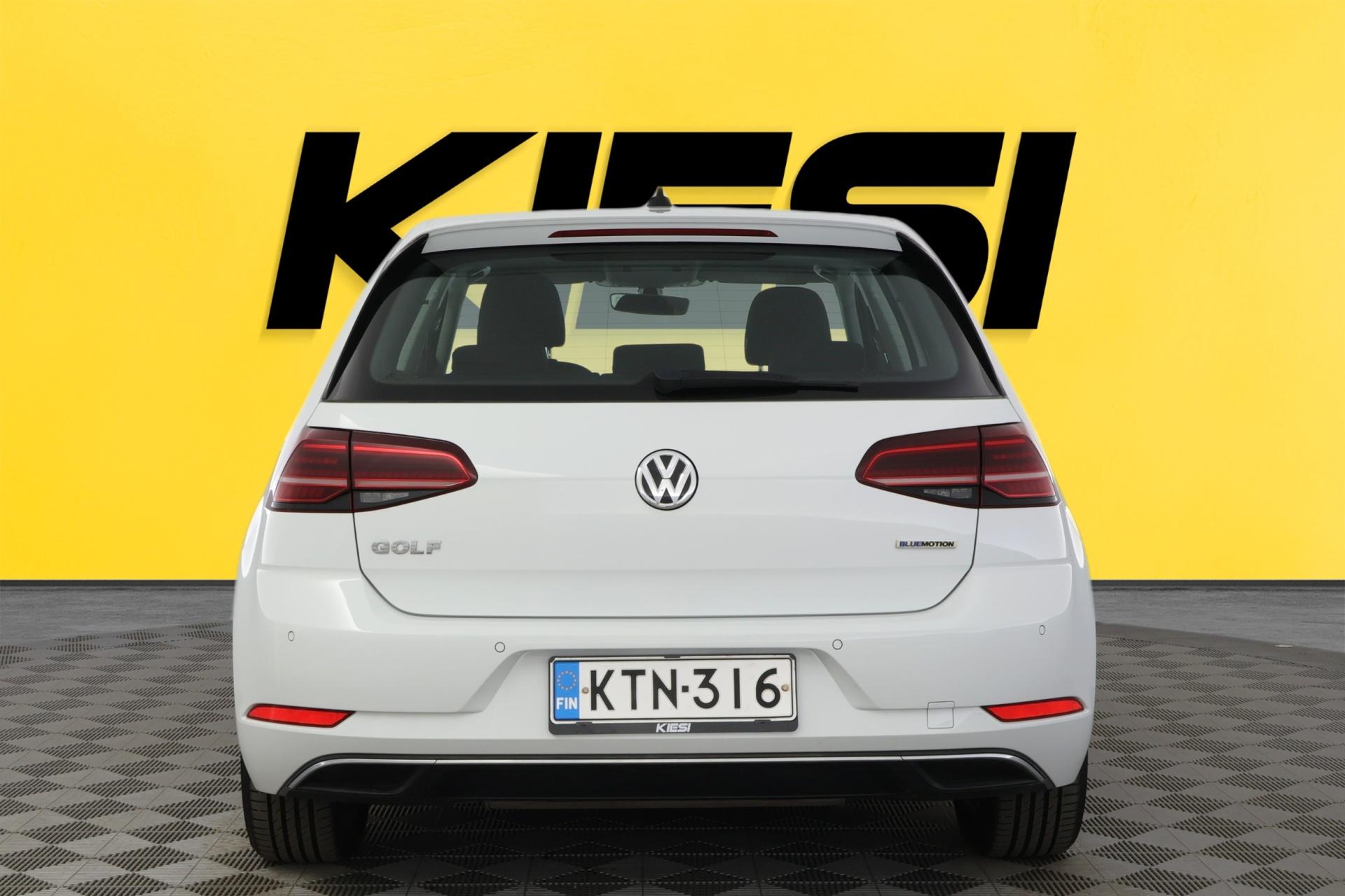 VOLKSWAGEN Golf 2018