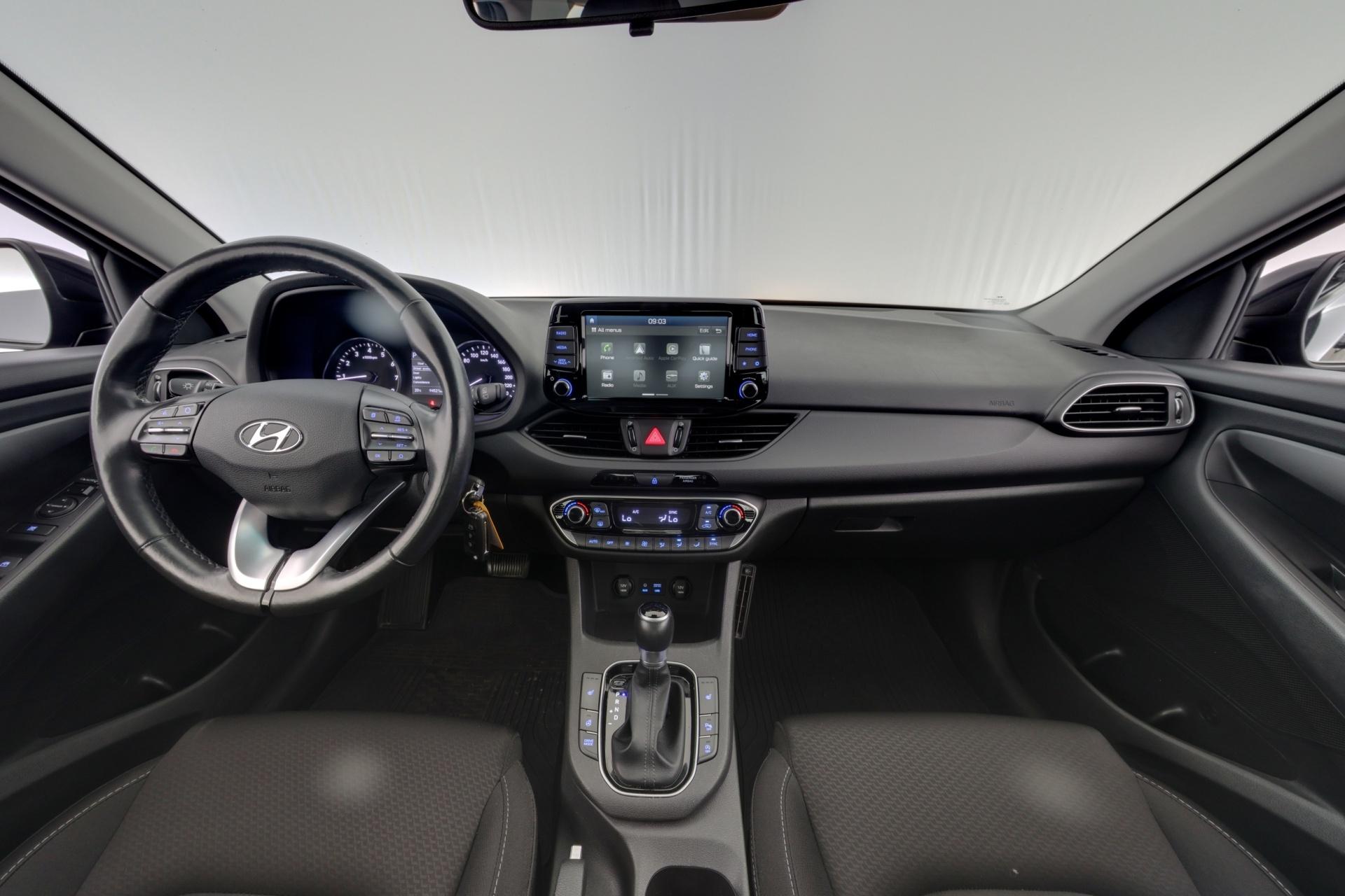 HYUNDAI i30 2019