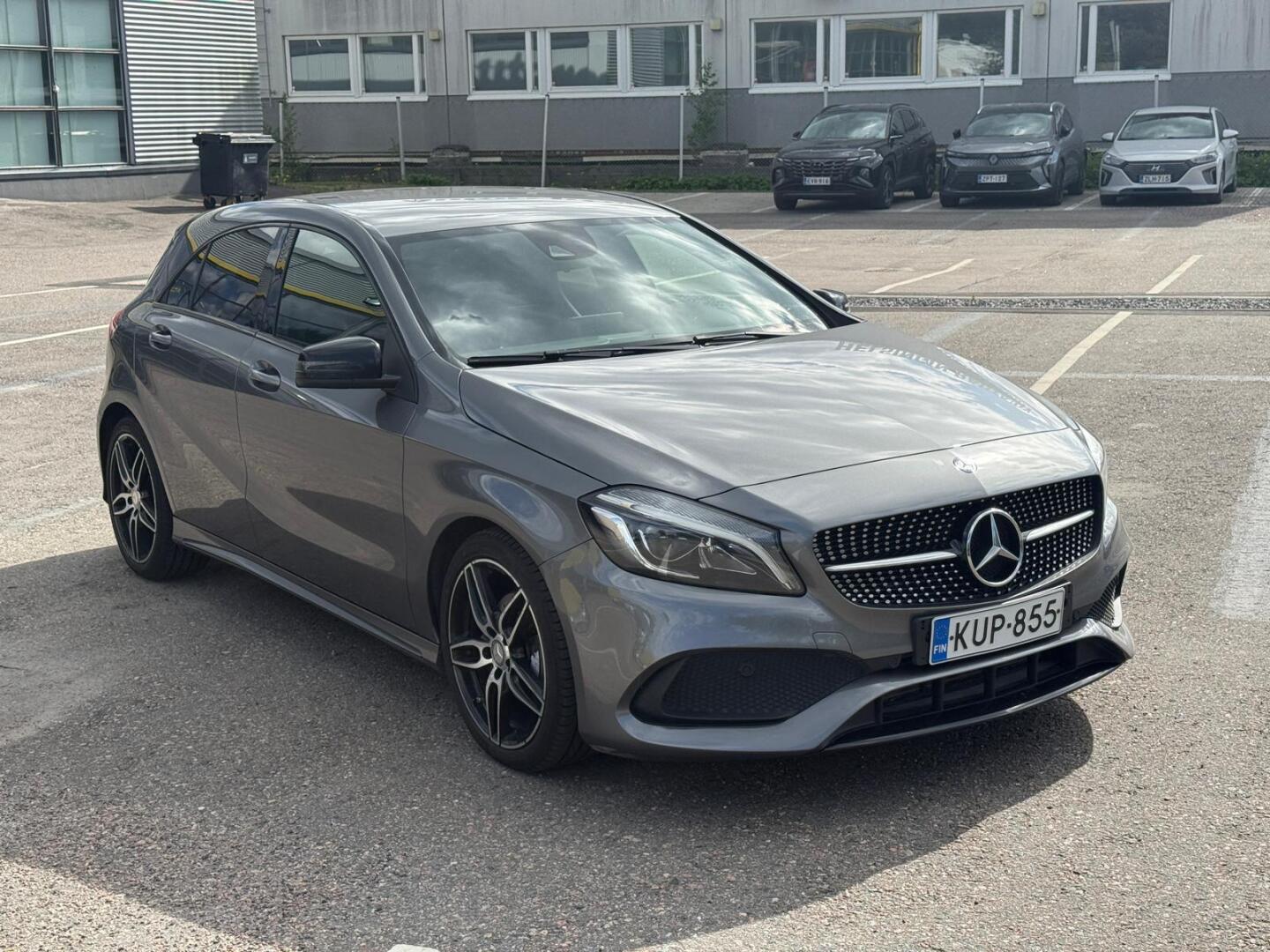 MERCEDES-BENZ A 2016
