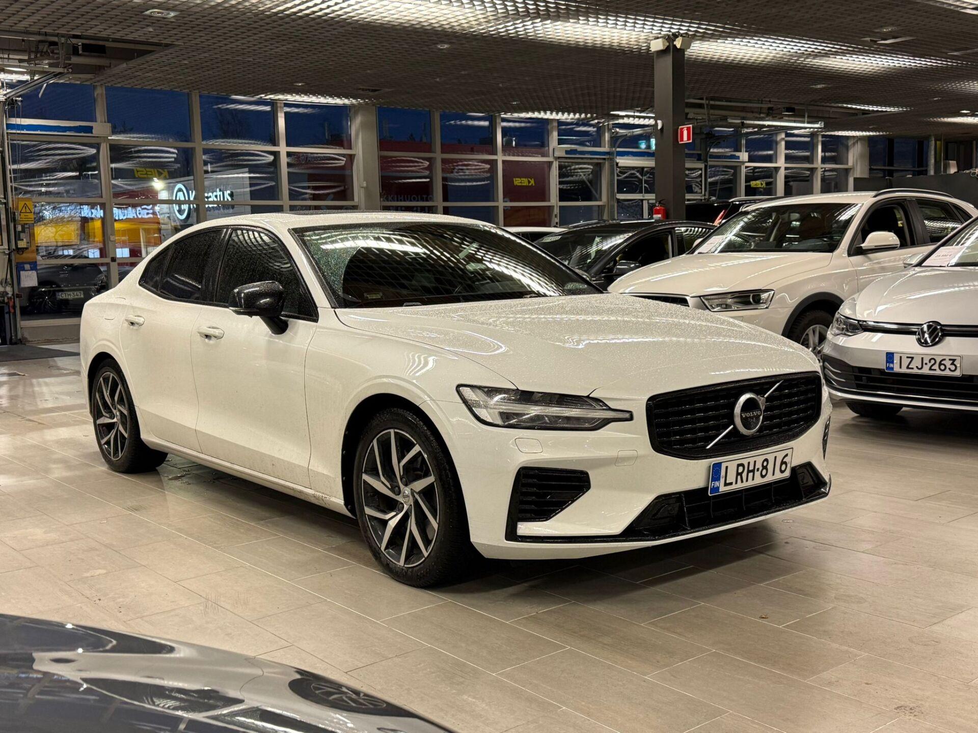 VOLVO S60 2021