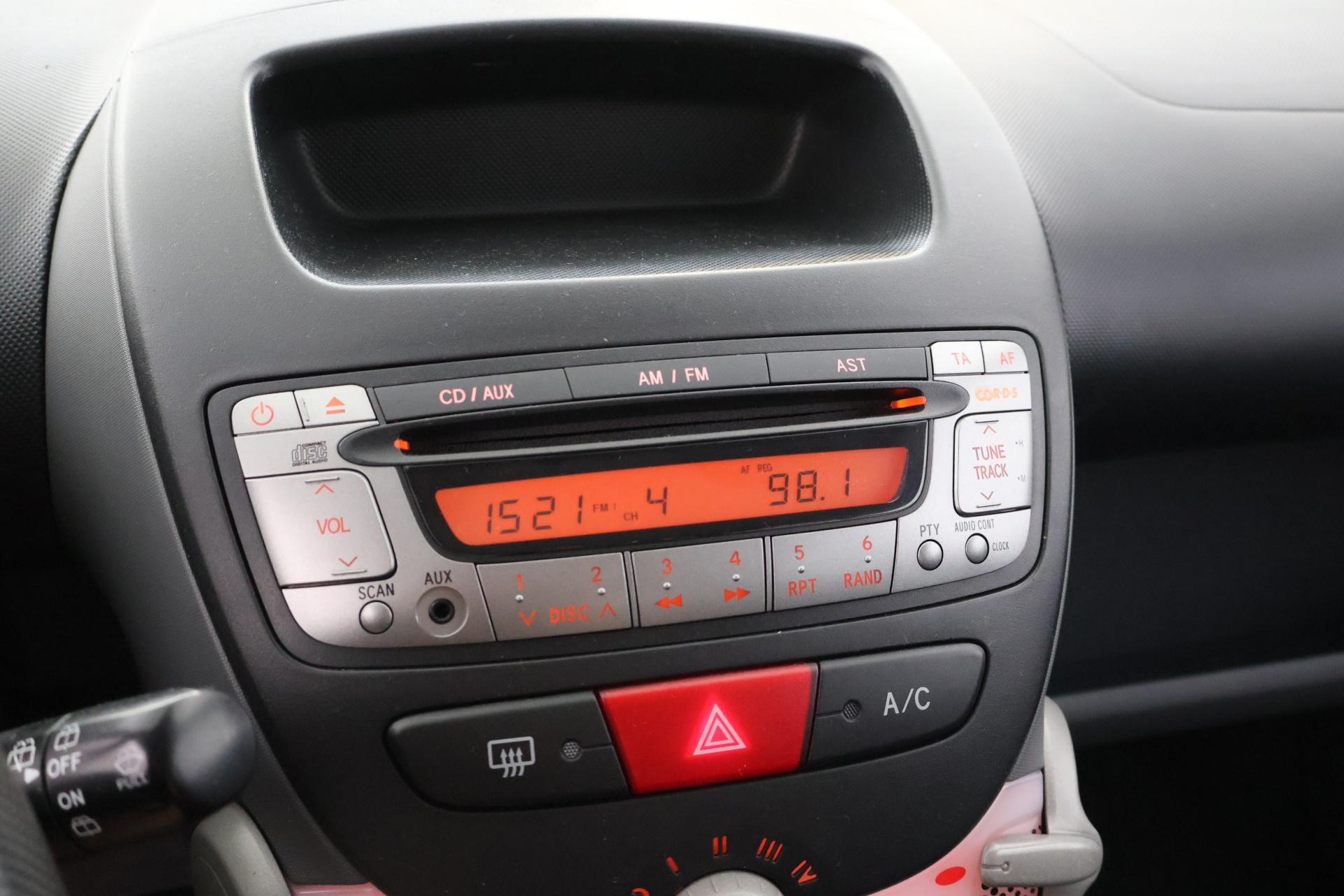 TOYOTA Aygo 2012