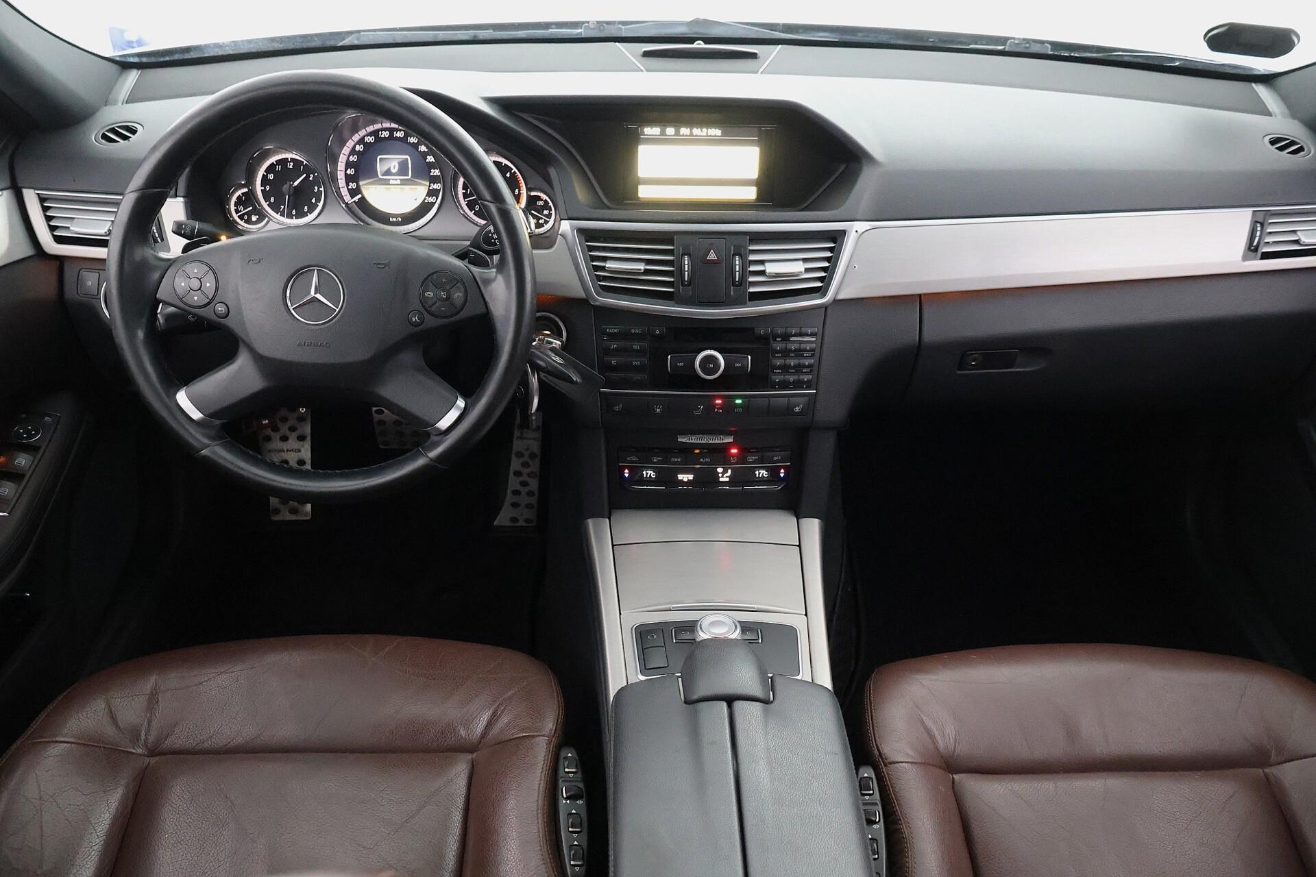 MERCEDES-BENZ E 2012
