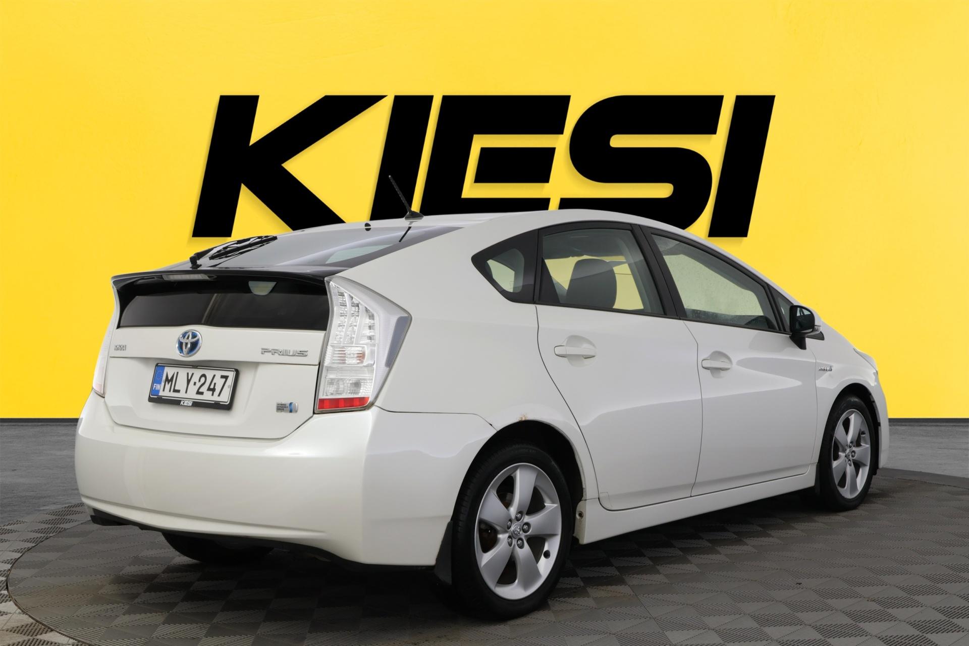 TOYOTA Prius 2010
