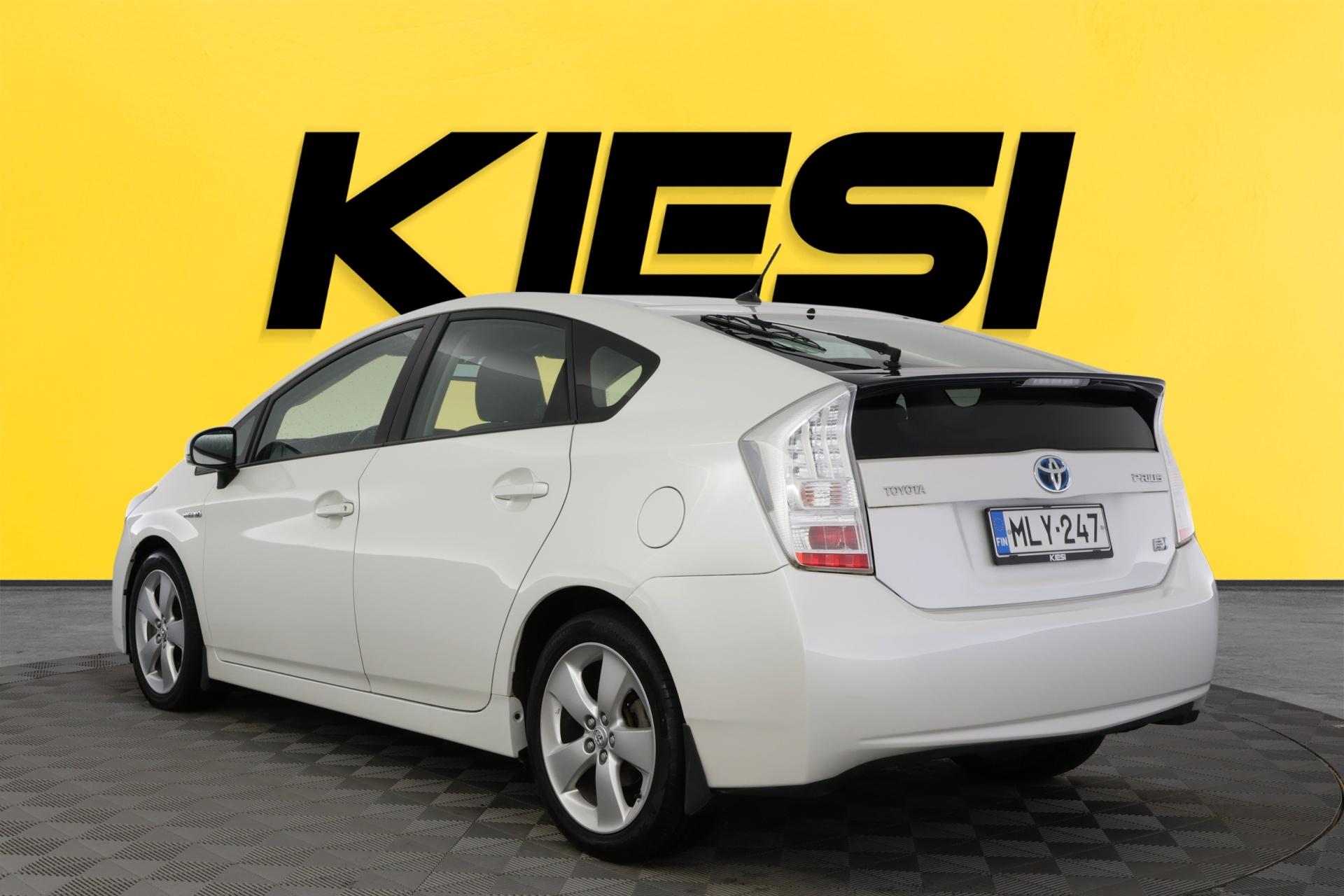 TOYOTA Prius 2010