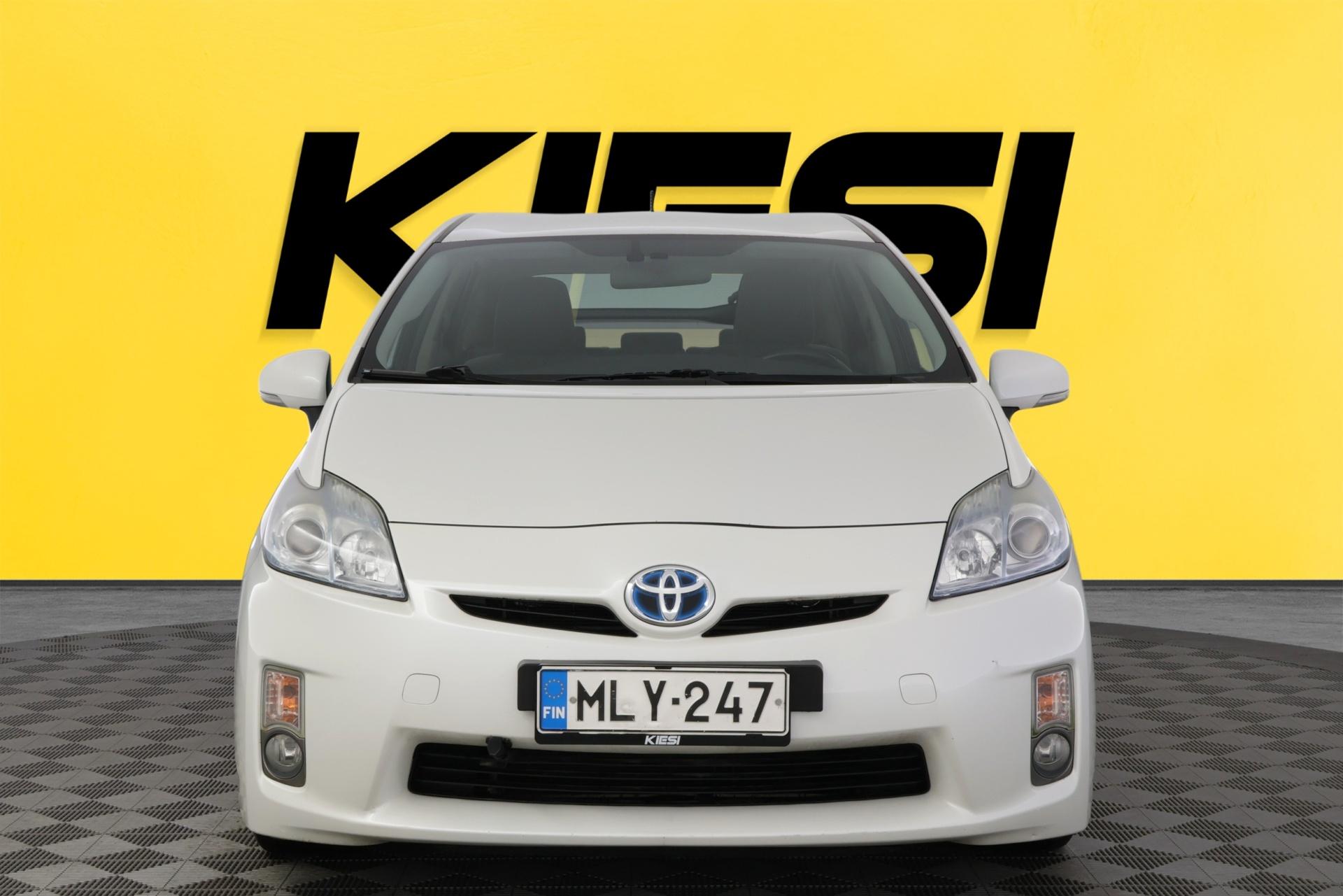 TOYOTA Prius 2010