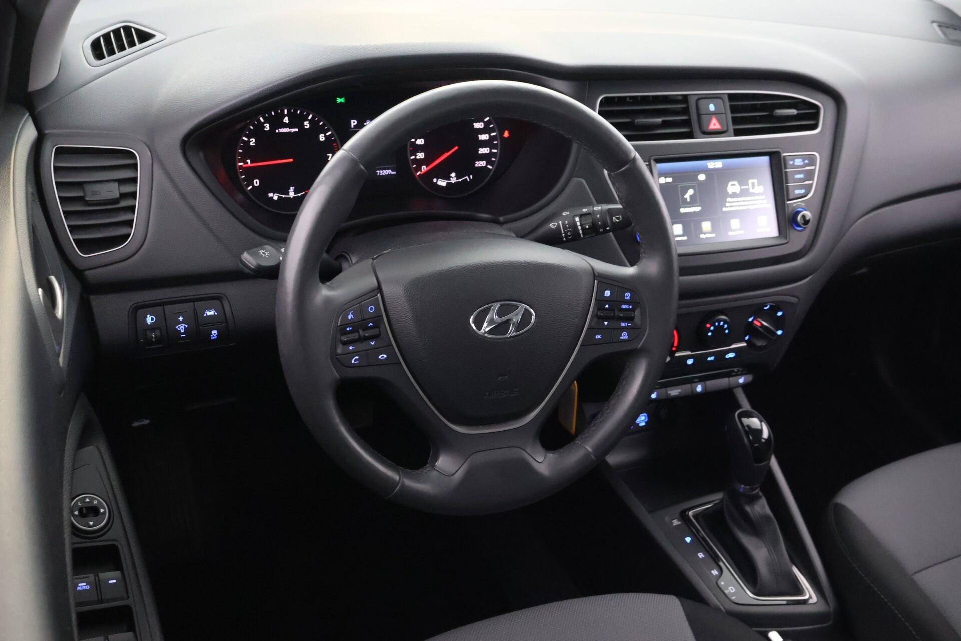 HYUNDAI i20 2019