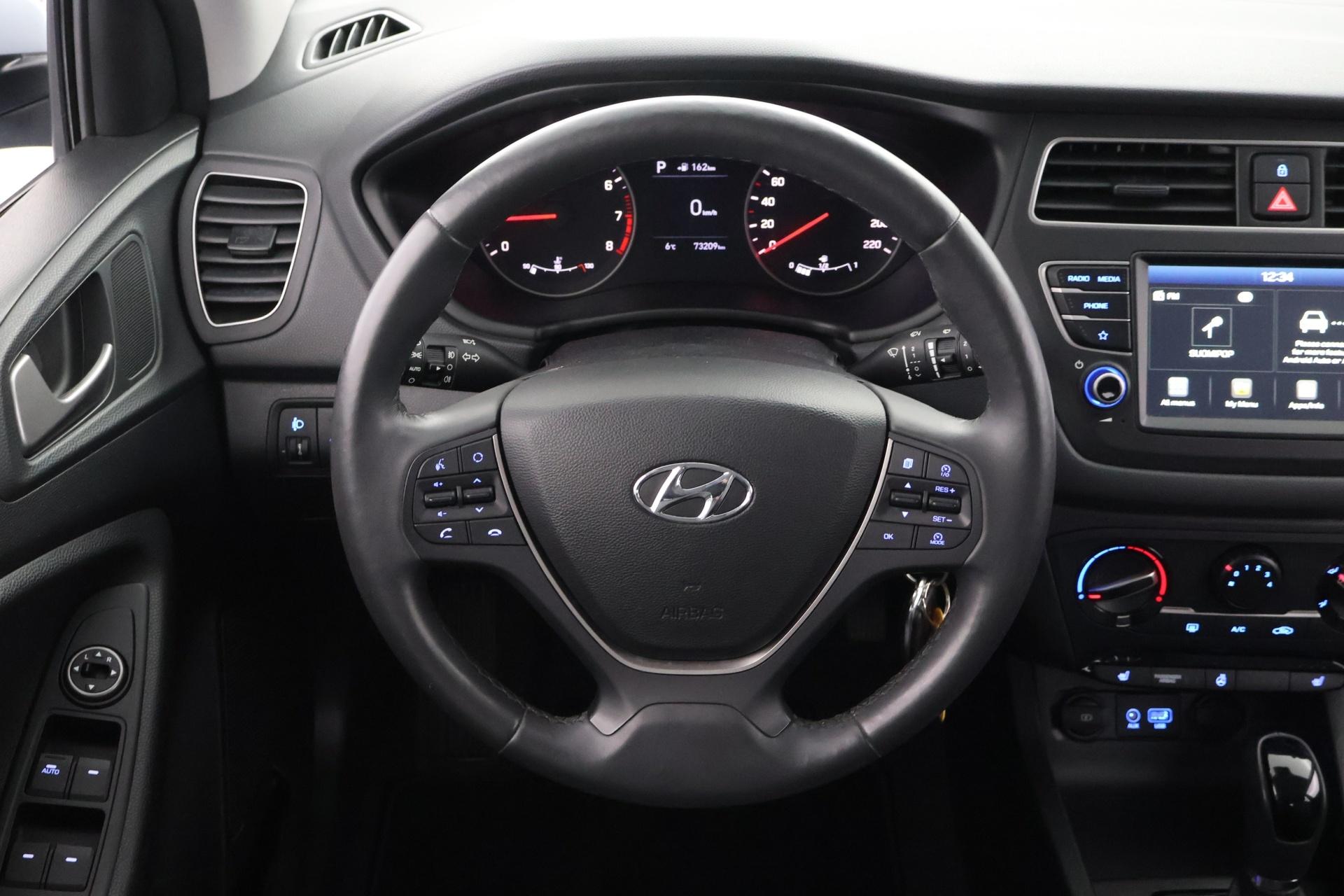 HYUNDAI i20 2019