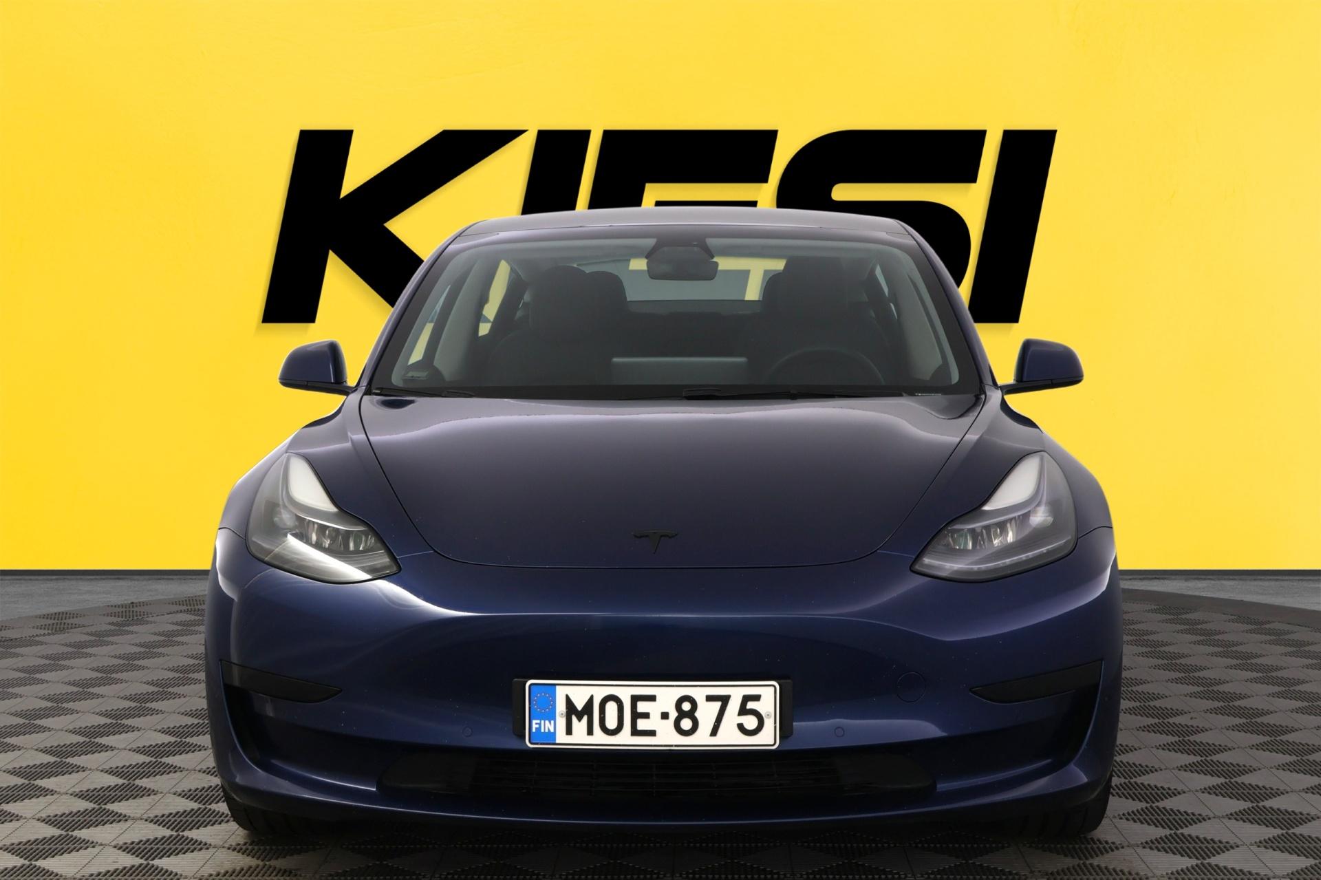 TESLA Model 3 2021