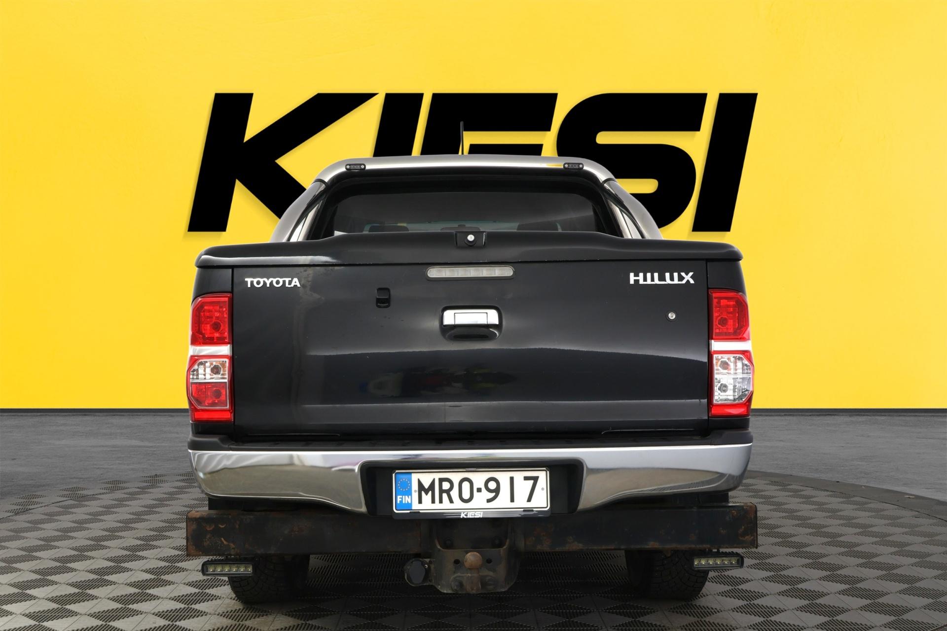 TOYOTA Hilux 2014