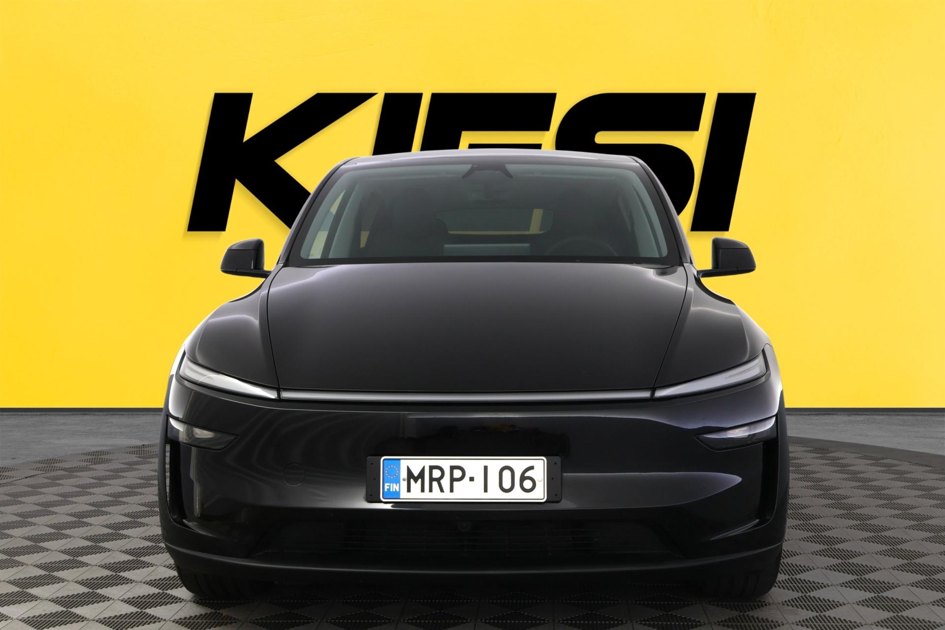 TESLA Model Y 2025