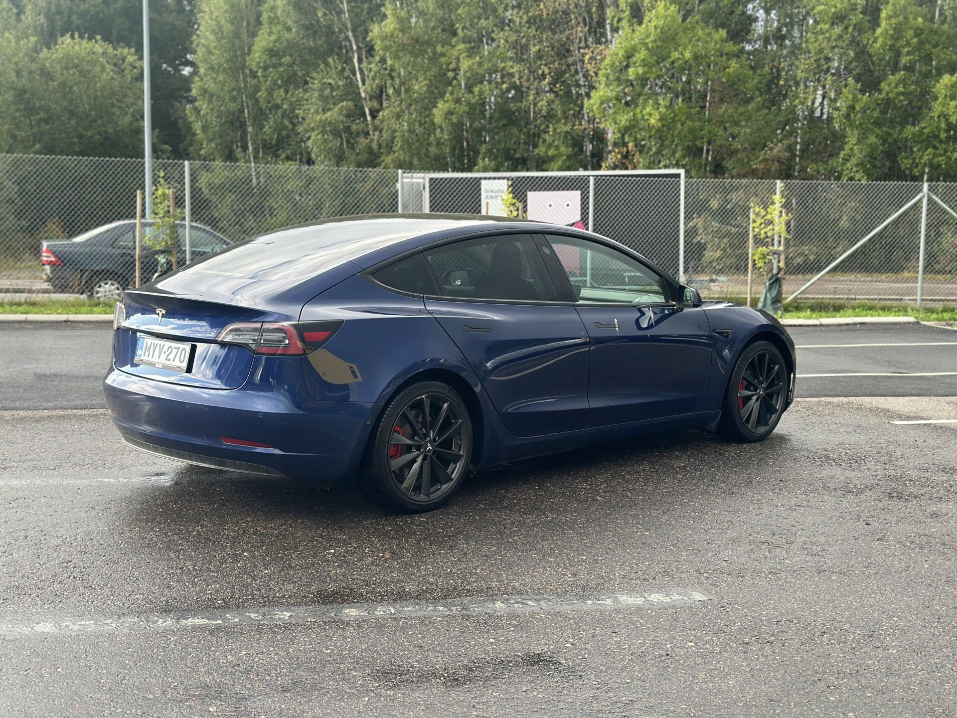 TESLA Model 3 2020
