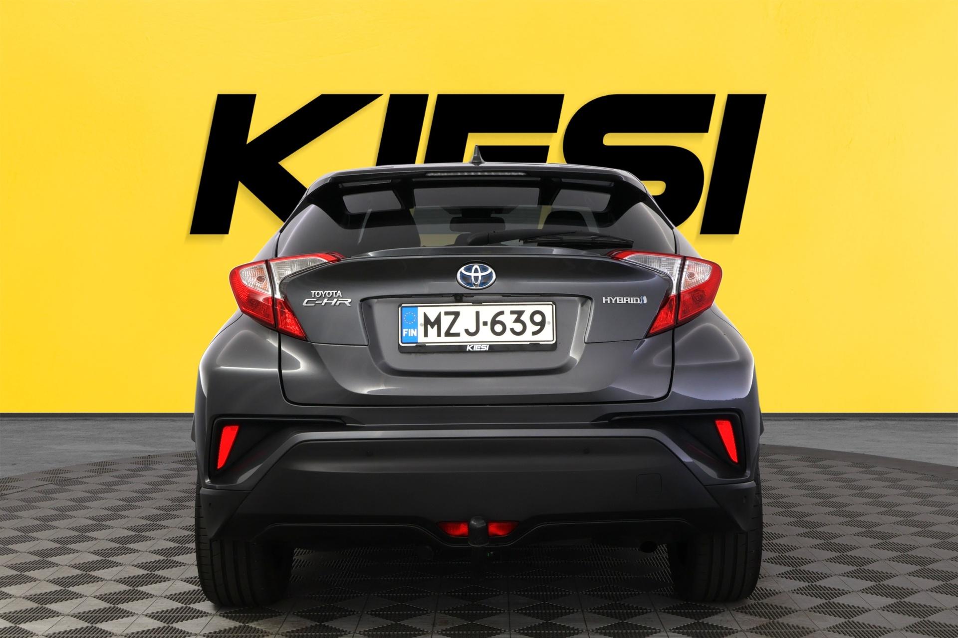 TOYOTA C-HR 2017