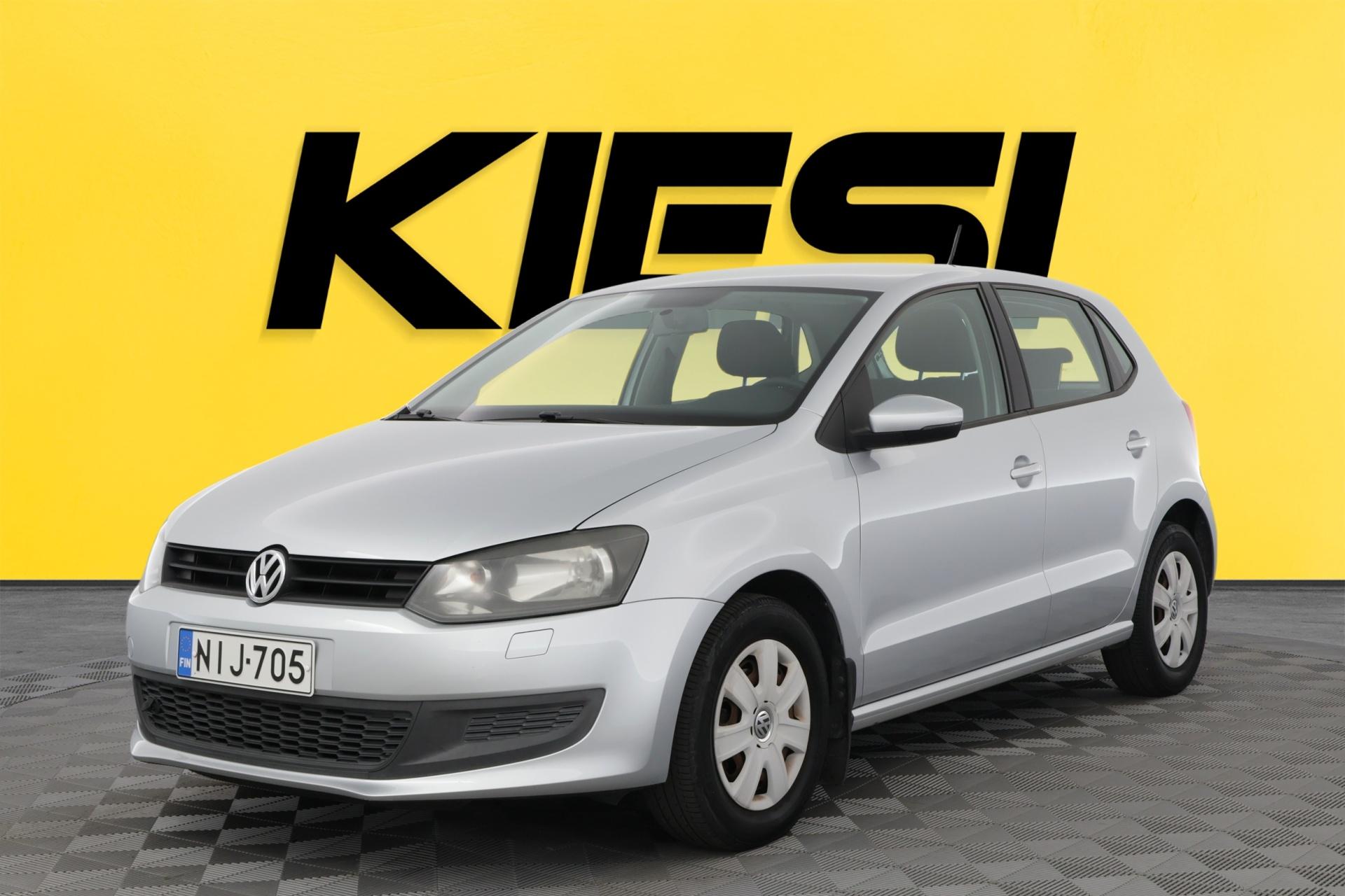 VOLKSWAGEN Polo 2012