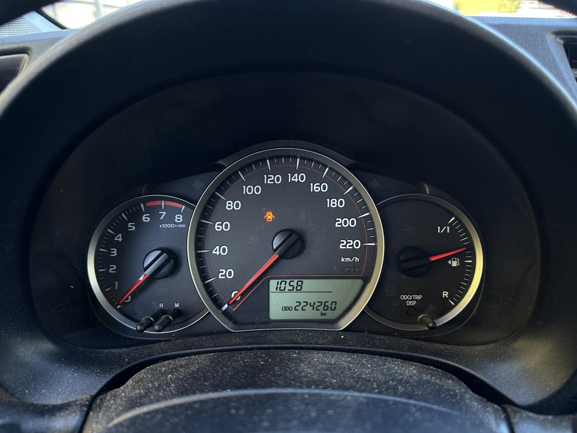 TOYOTA Yaris 2013