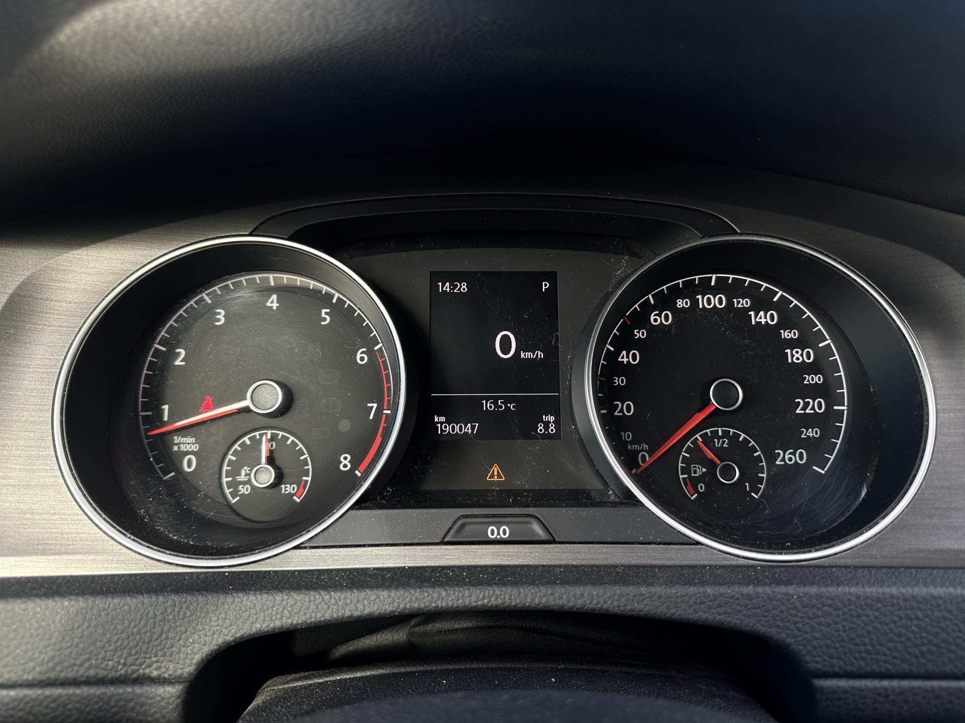 VOLKSWAGEN Golf 2013