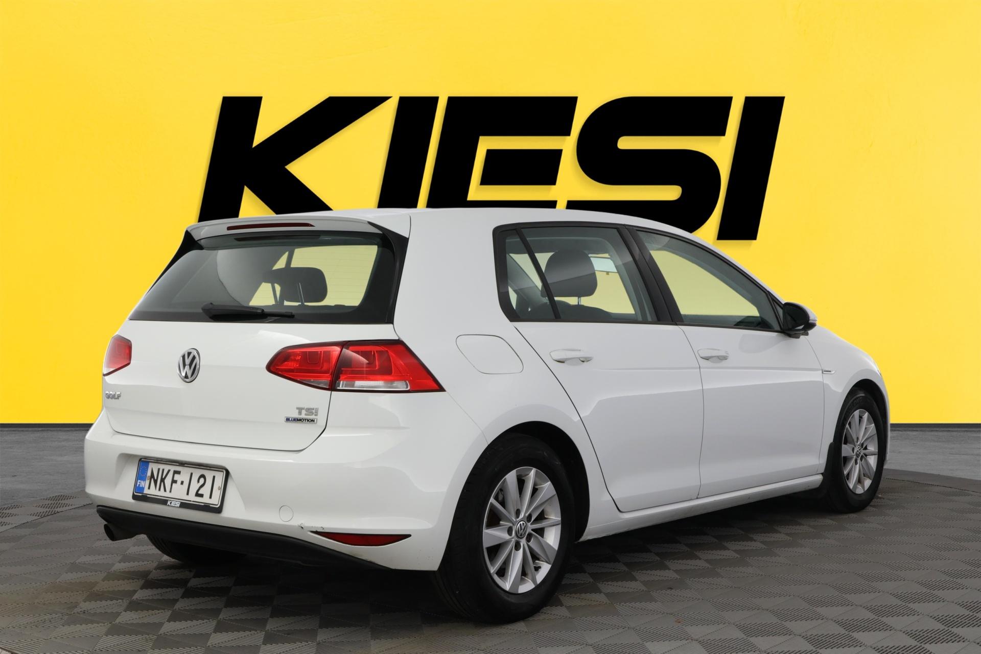 VOLKSWAGEN Golf 2016