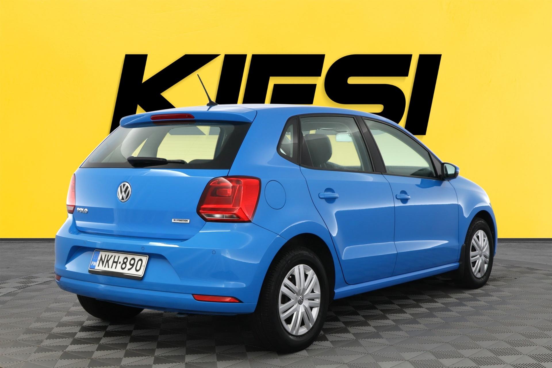 VOLKSWAGEN Polo 2016
