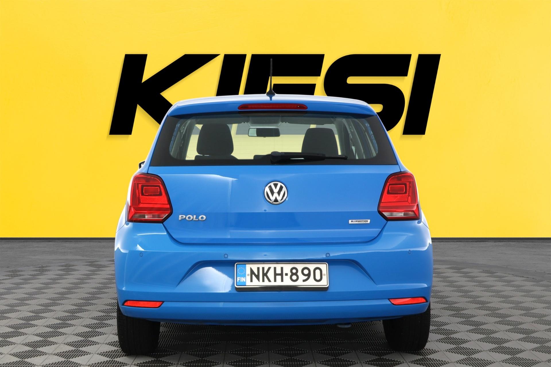 VOLKSWAGEN Polo 2016