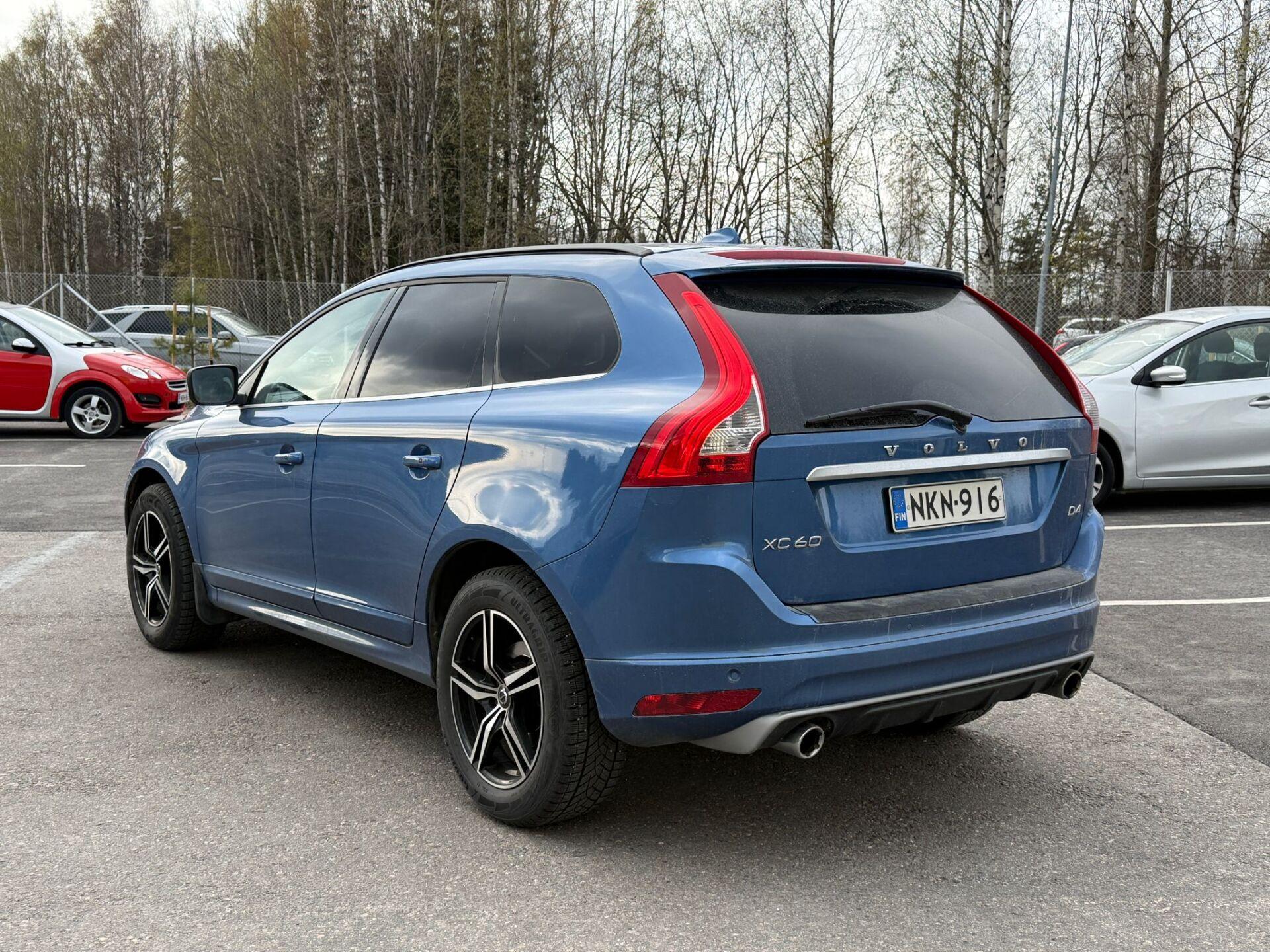 VOLVO XC60 2017