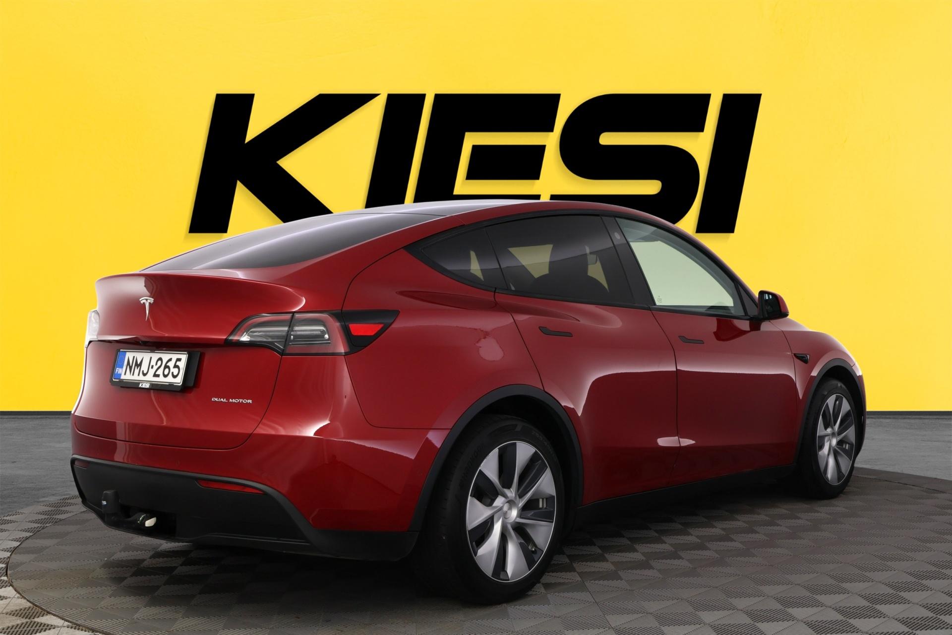 TESLA Model Y 2021