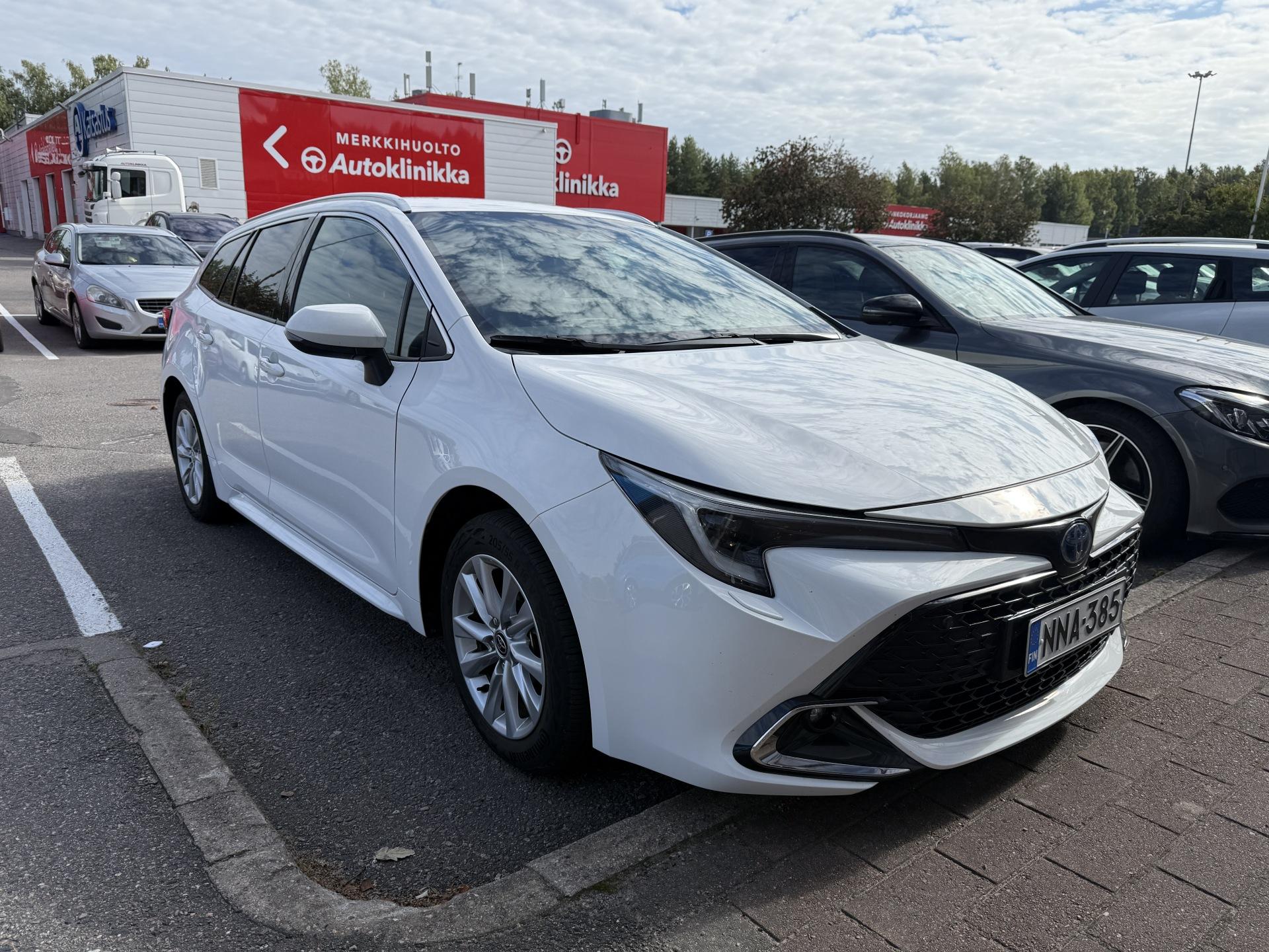 TOYOTA Corolla 2023