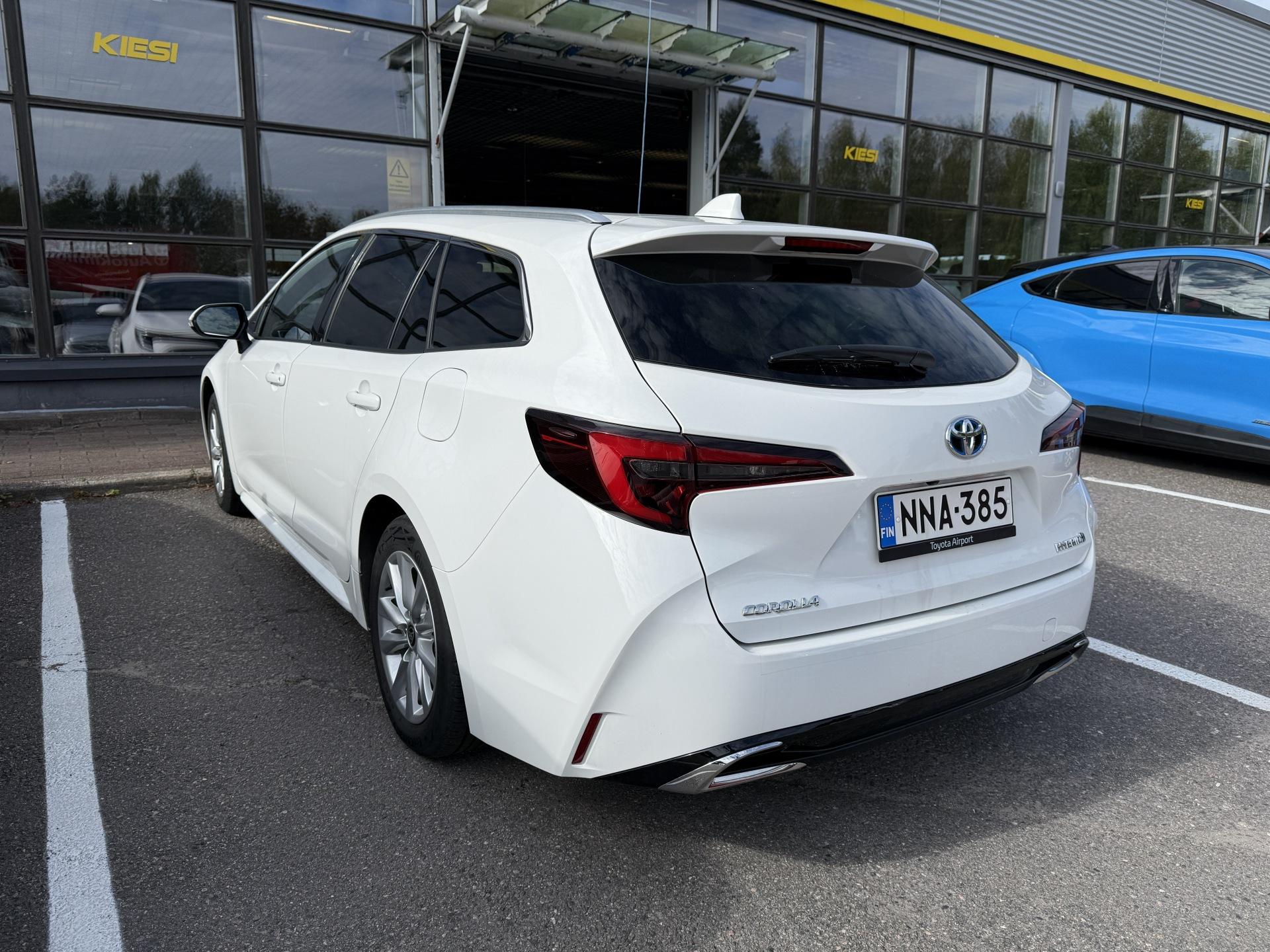TOYOTA Corolla 2023