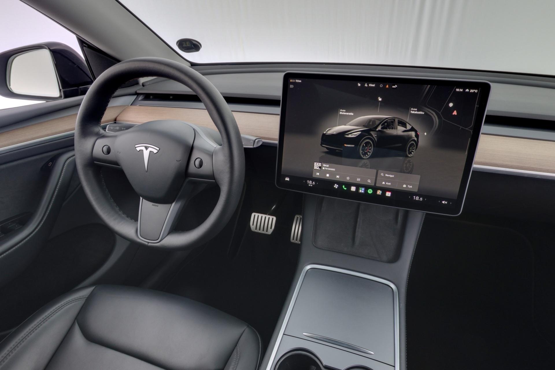 TESLA Model Y 2022