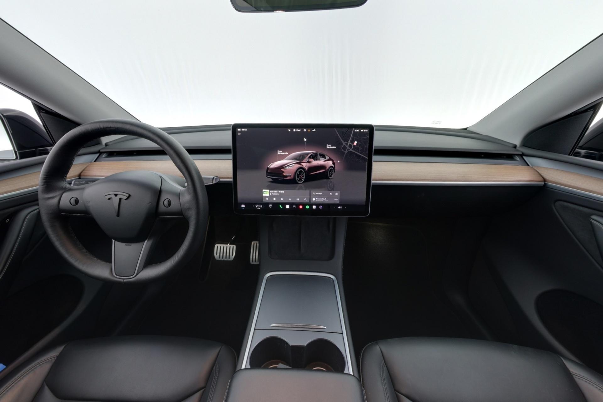 TESLA Model Y 2022