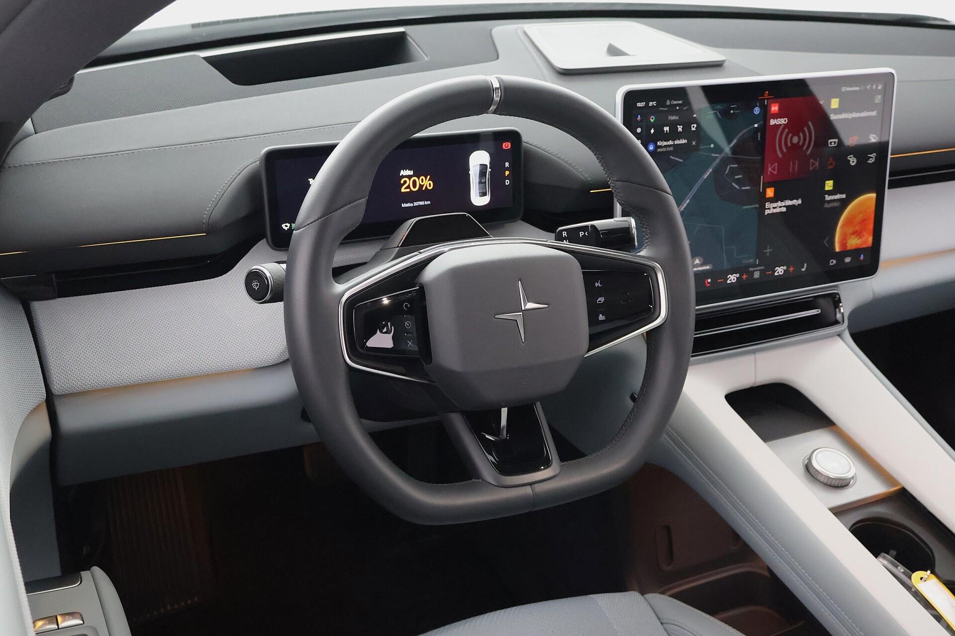 POLESTAR 4 2025