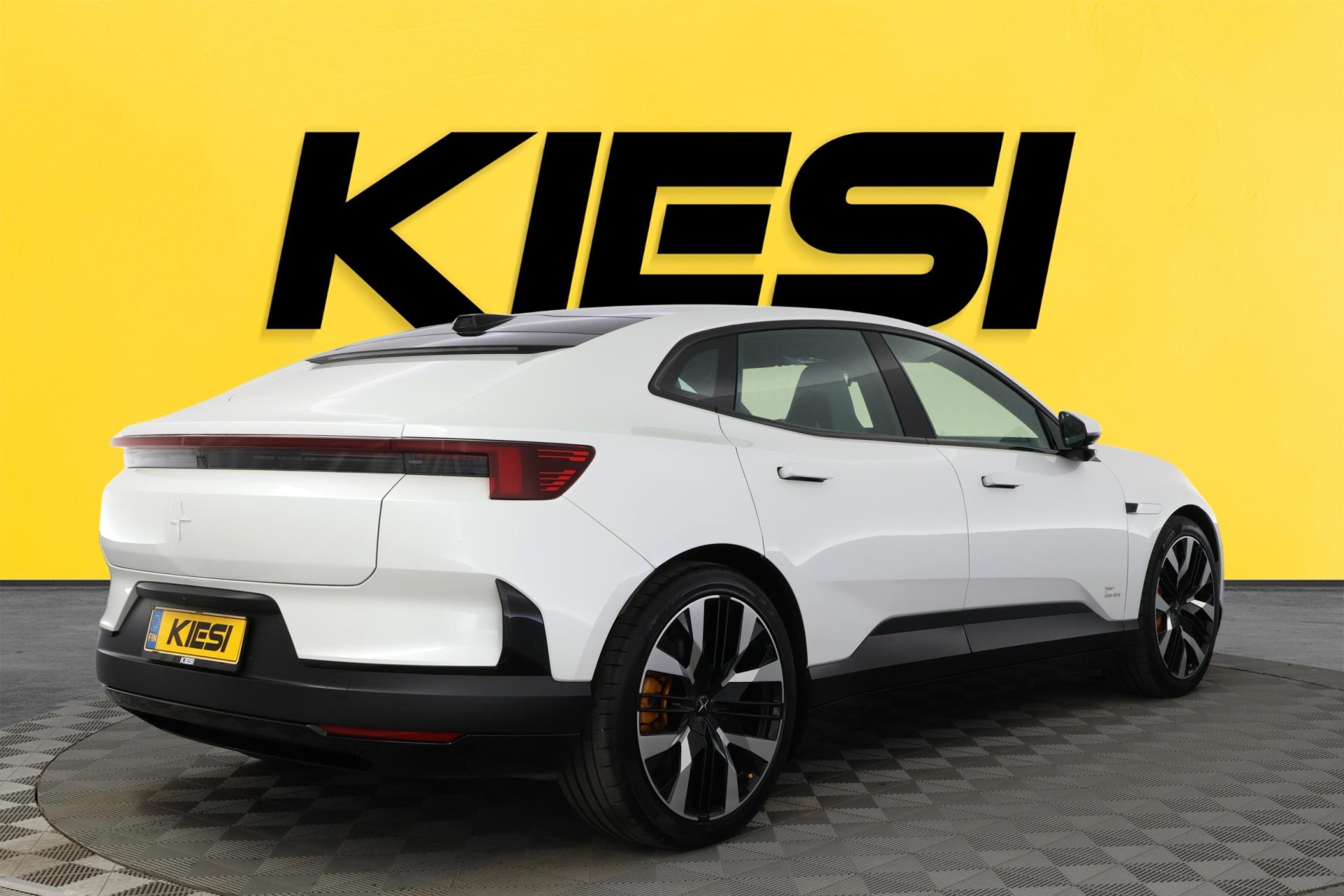 POLESTAR 4 2025